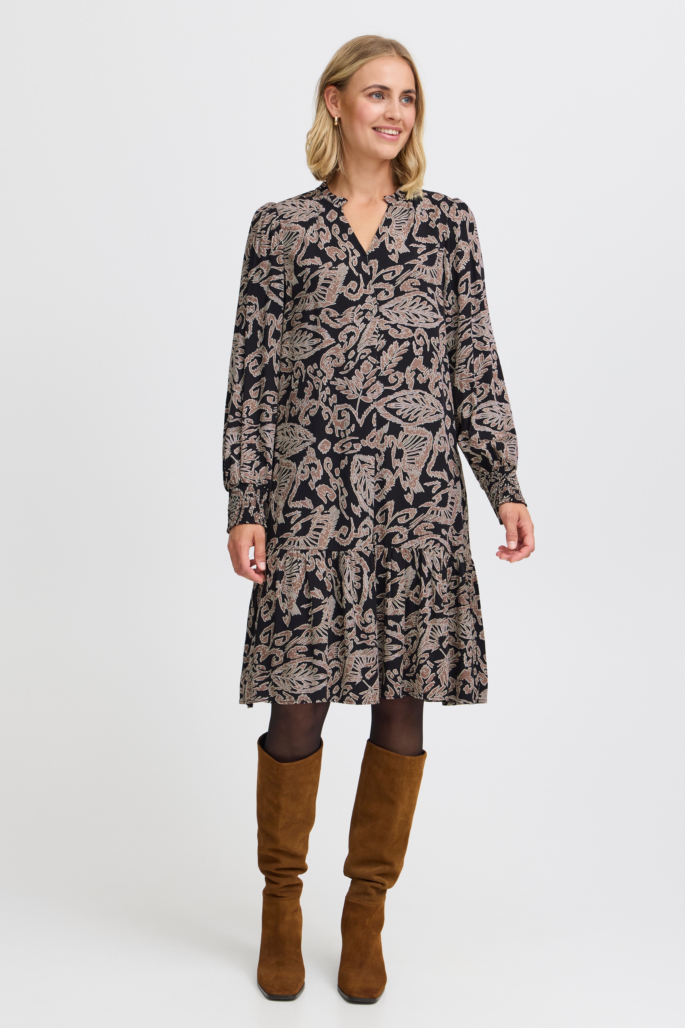 FRGLADIS Kjole LOOKBOOK FRONT 20614540-203645