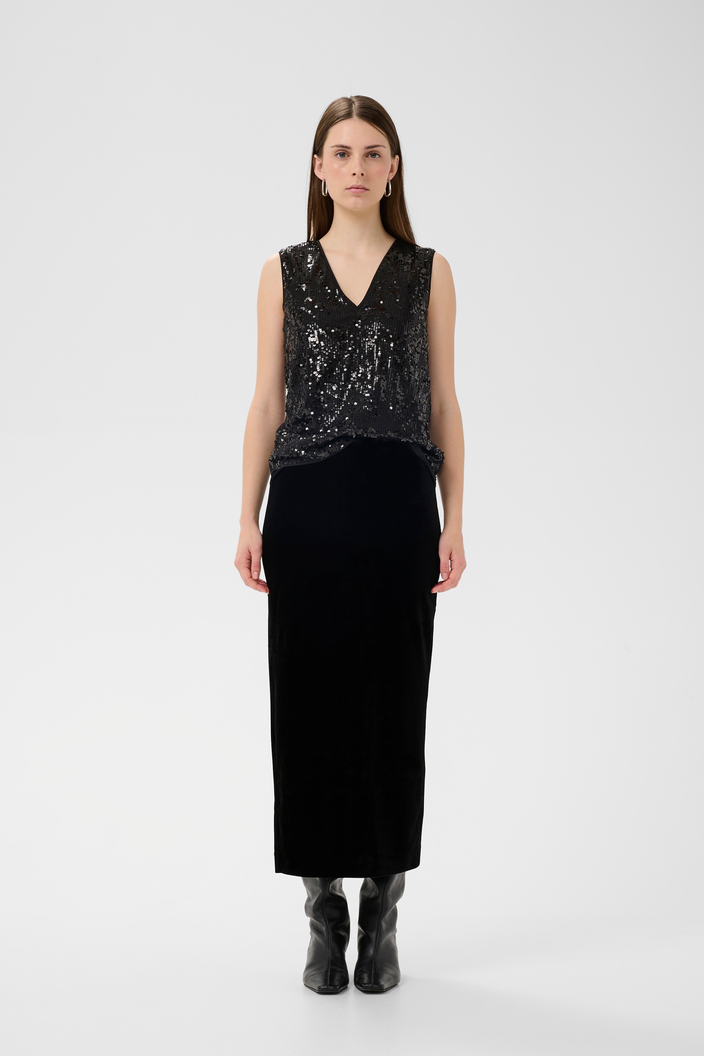 BrynnIW Aida Rok LOOKBOOK FRONT 30110082-194008