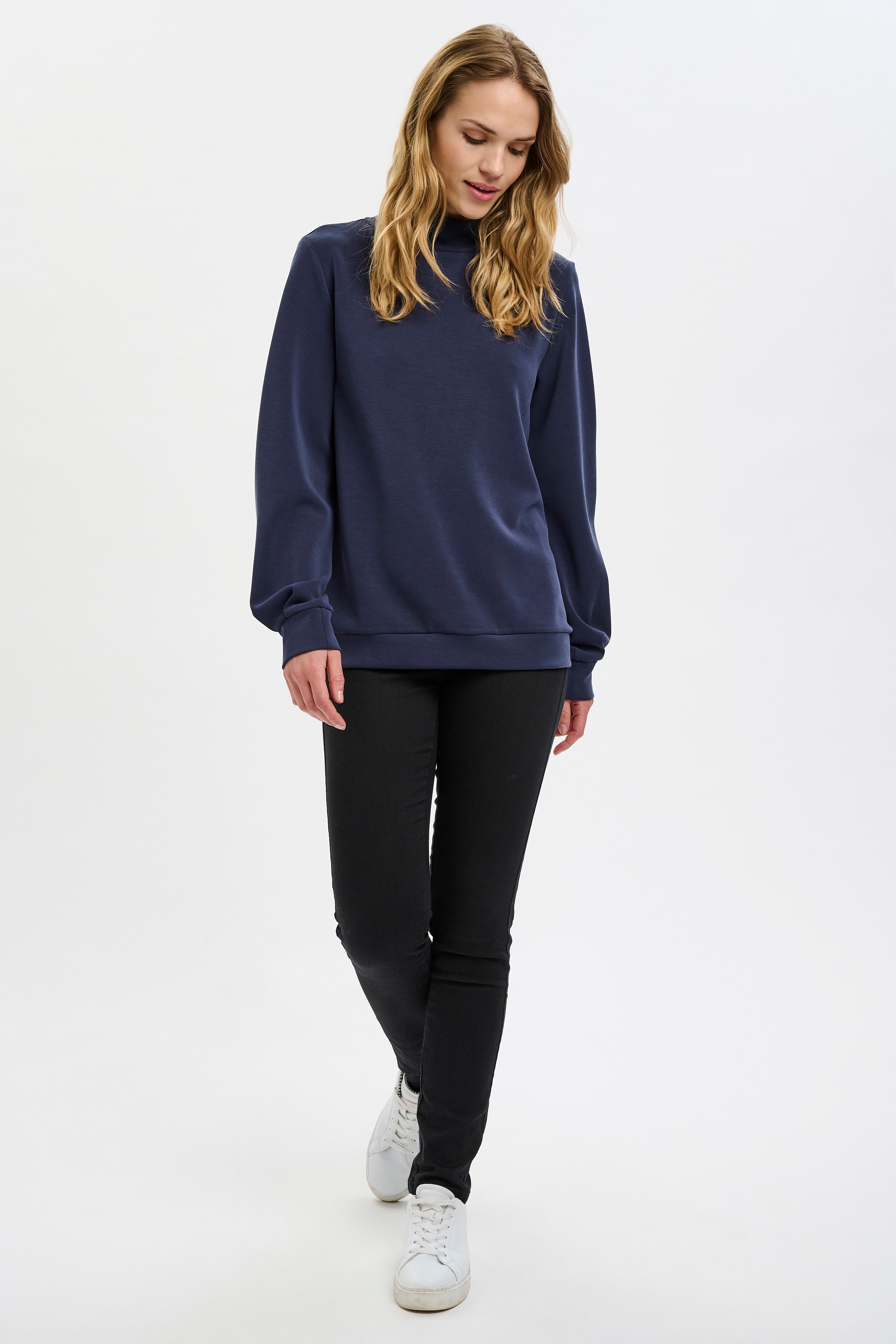 KAedala Sweatshirt LOOKBOOK FRONT 10505646-194020