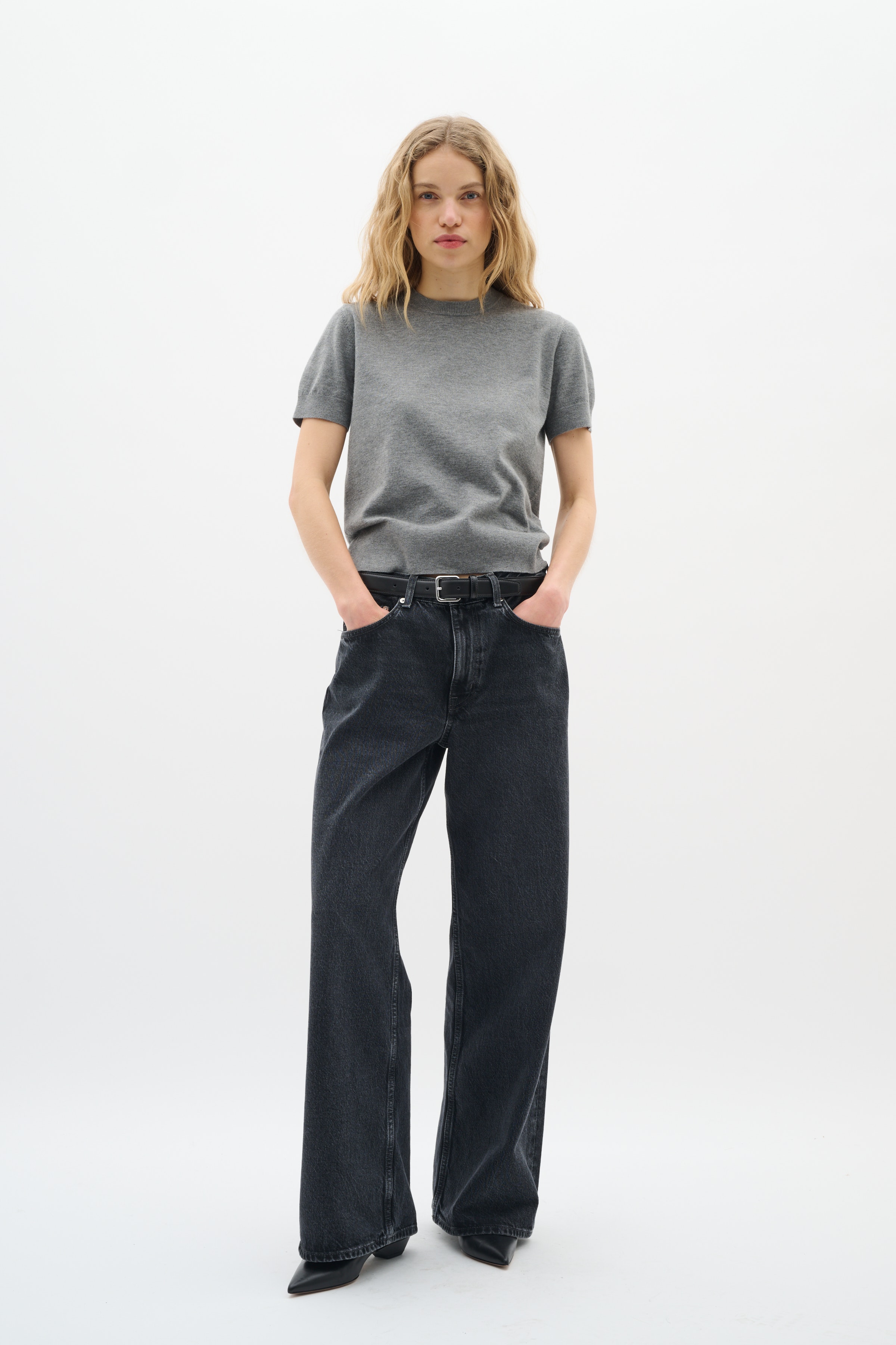 KellsieIW Pullover LOOKBOOK FRONT 30109743-301744