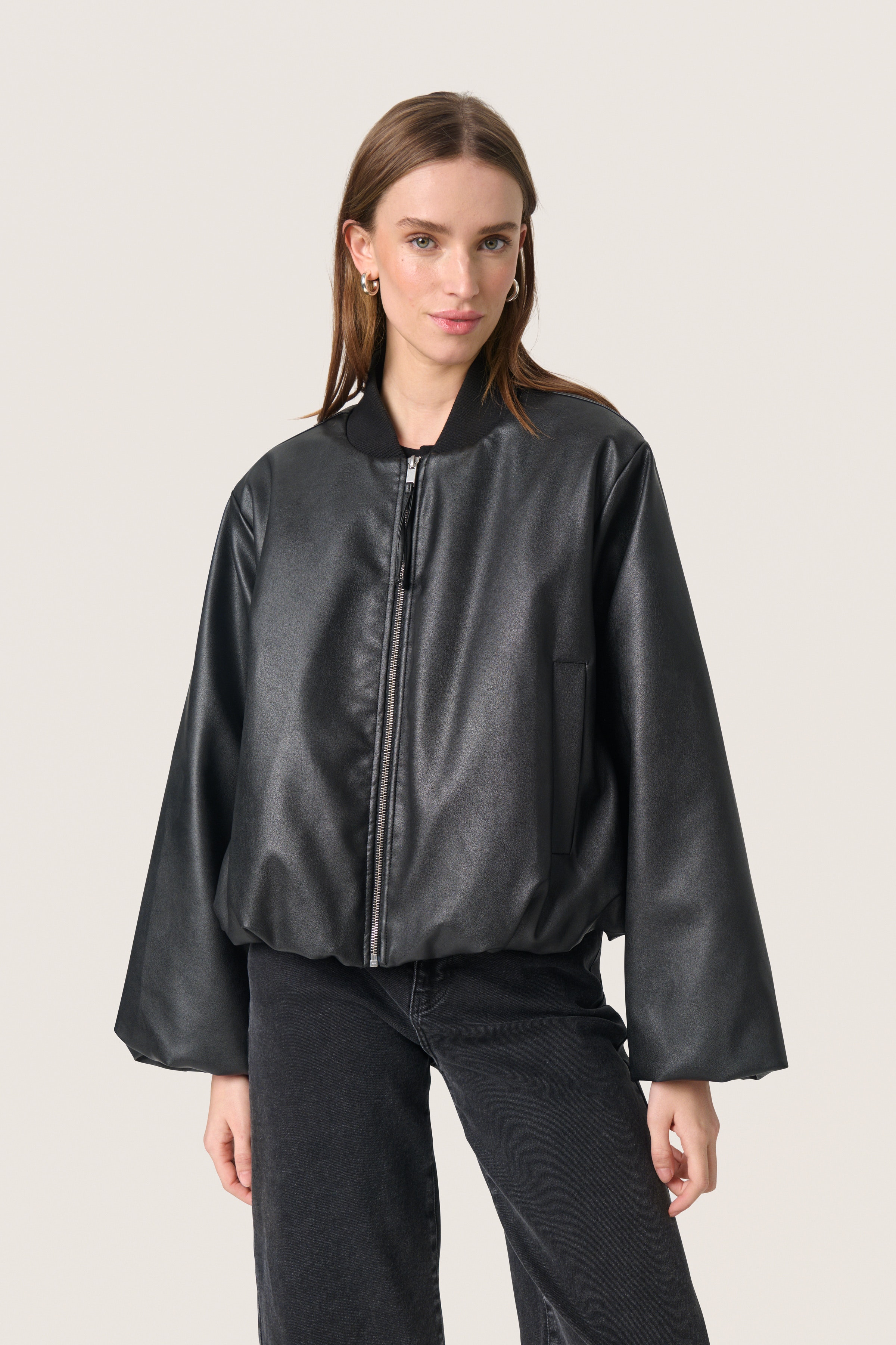SLTrudea Outerwear LOOKBOOK FRONT 30408253-194008