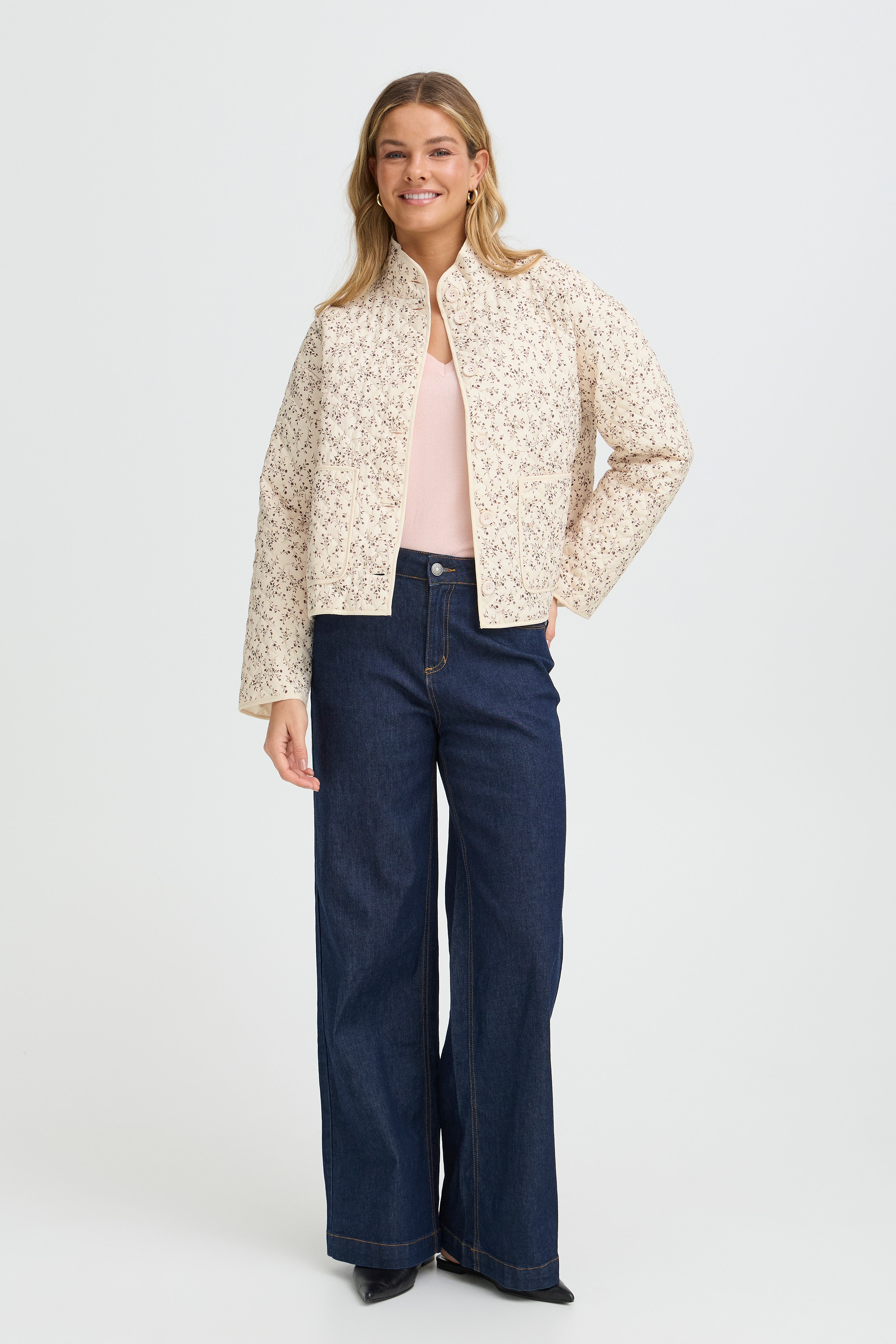 FRCLAUDINE Casual jakke LOOKBOOK FRONT 20617085-900007518