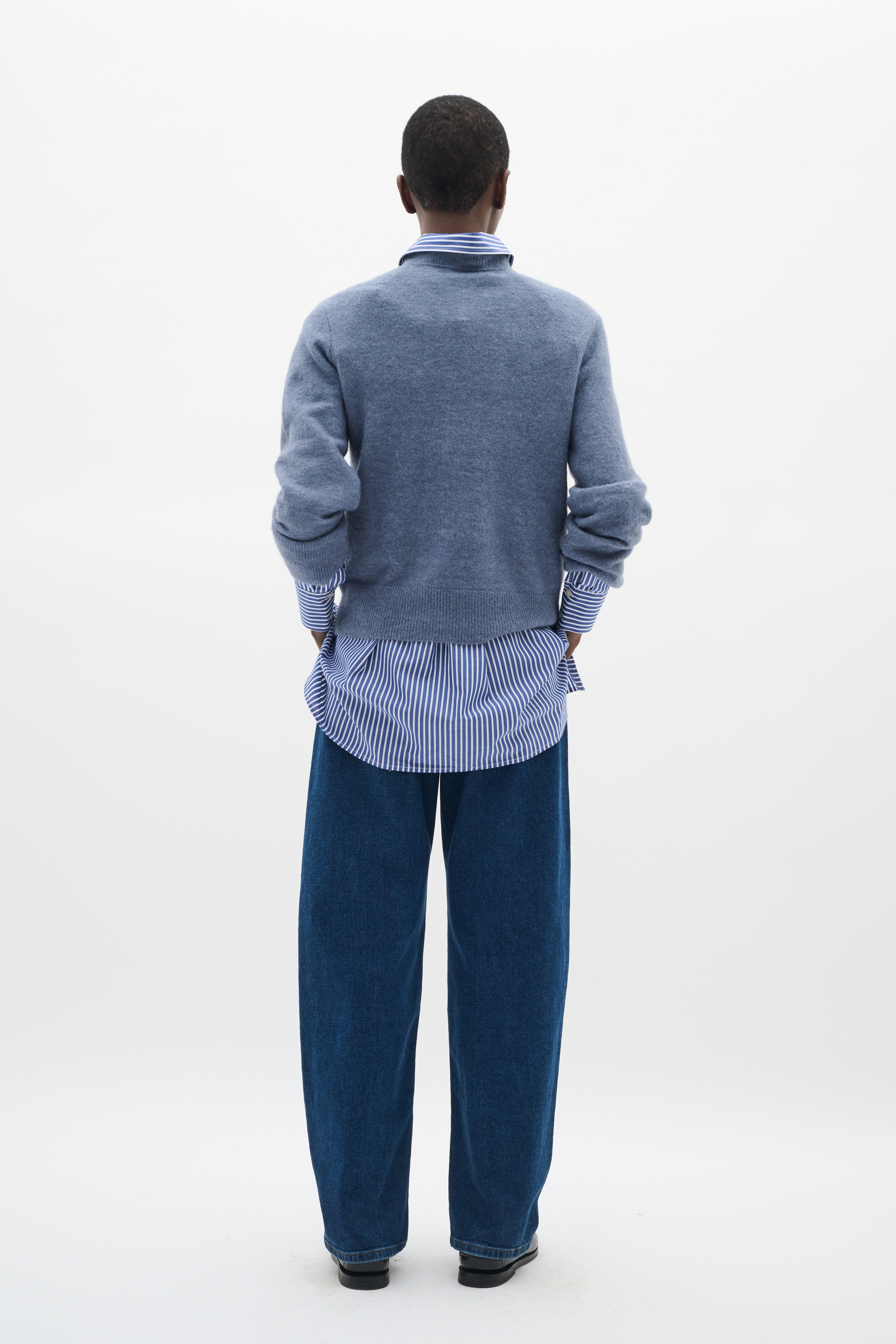 GuniIW Pullover LOOKBOOK BACK 30111022-173912
