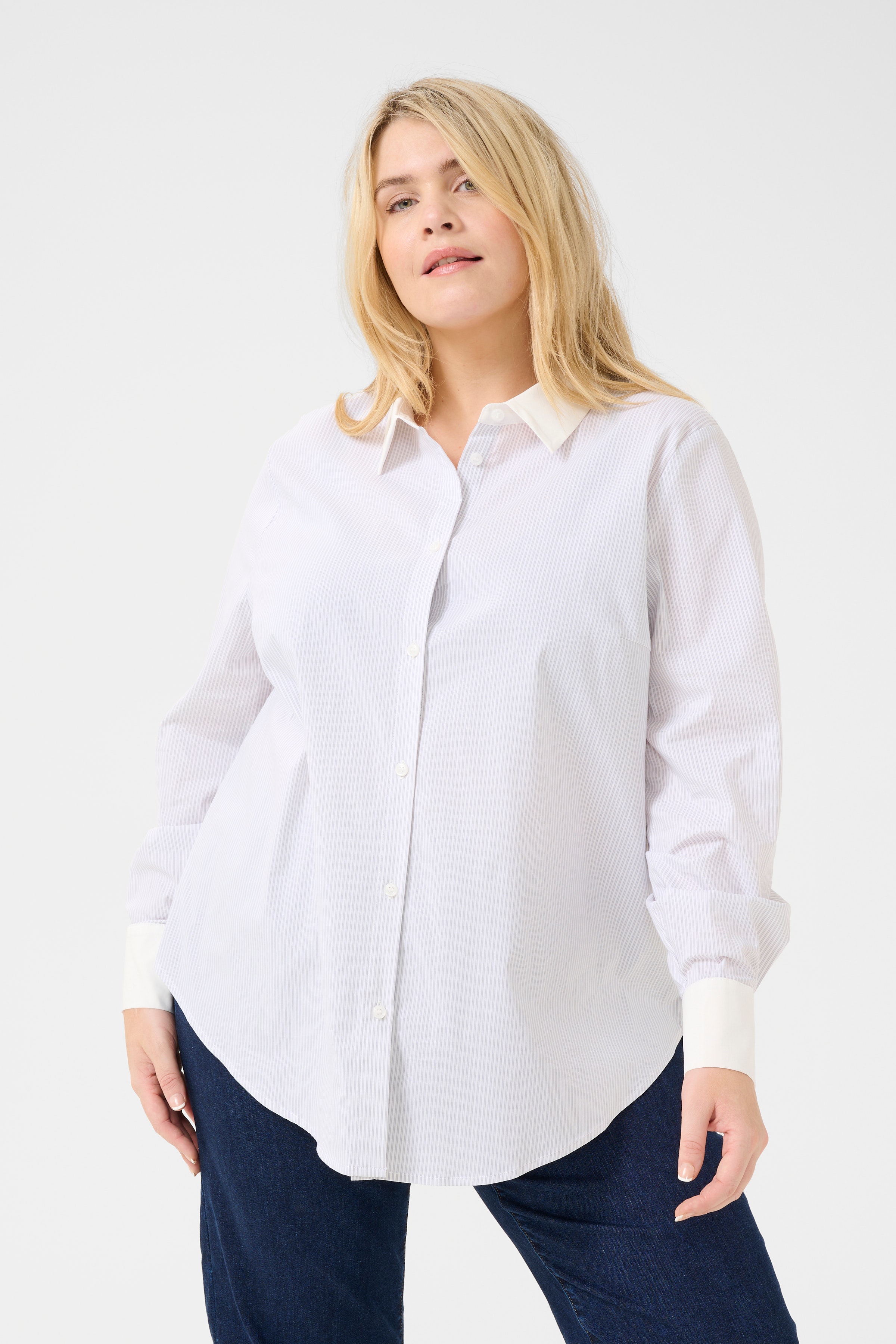 KCsusie Shirt LOOKBOOK FRONT 10582877-106873