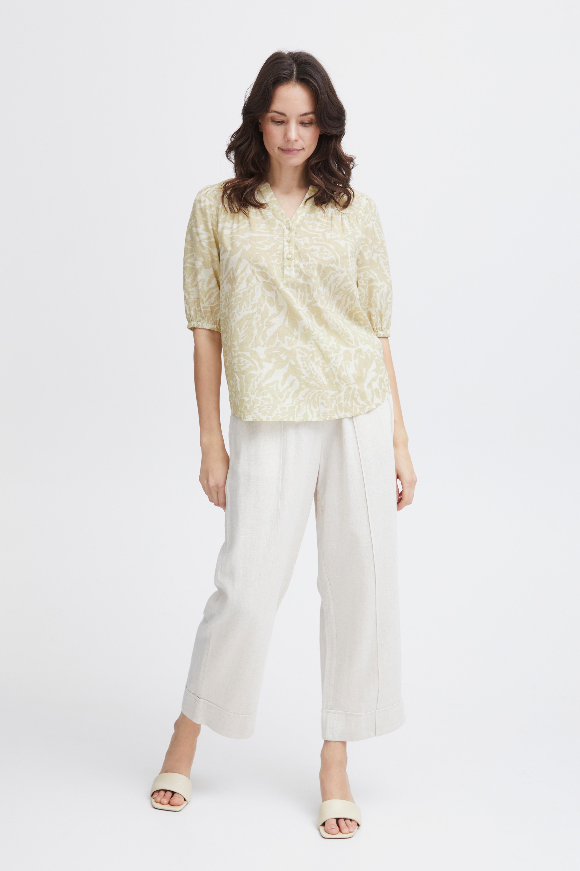 FRMADDIE Blus LOOKBOOK FRONT 20613742-203087