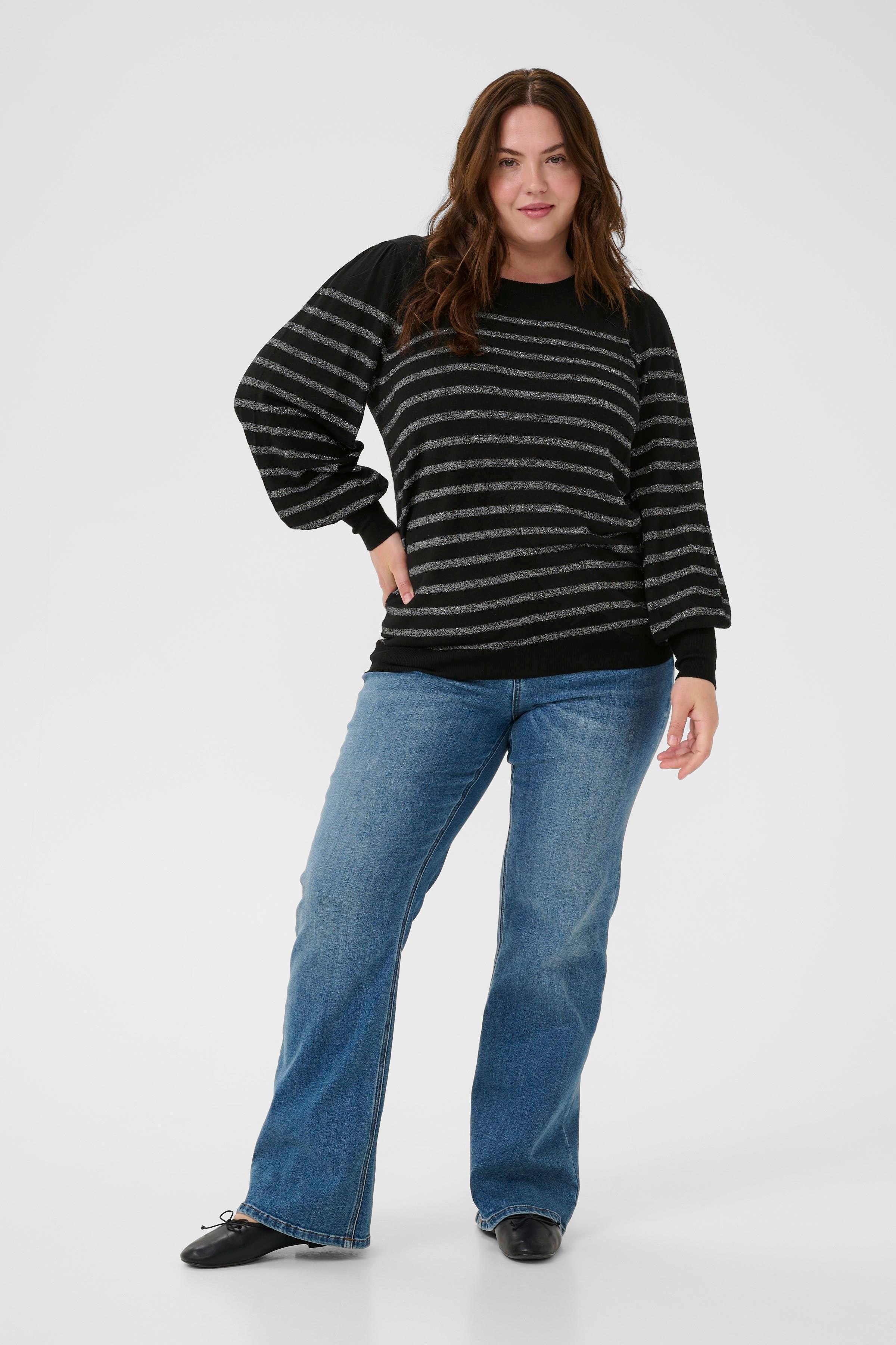 KClizzy Pullover LOOKBOOK FRONT 10583860-108728