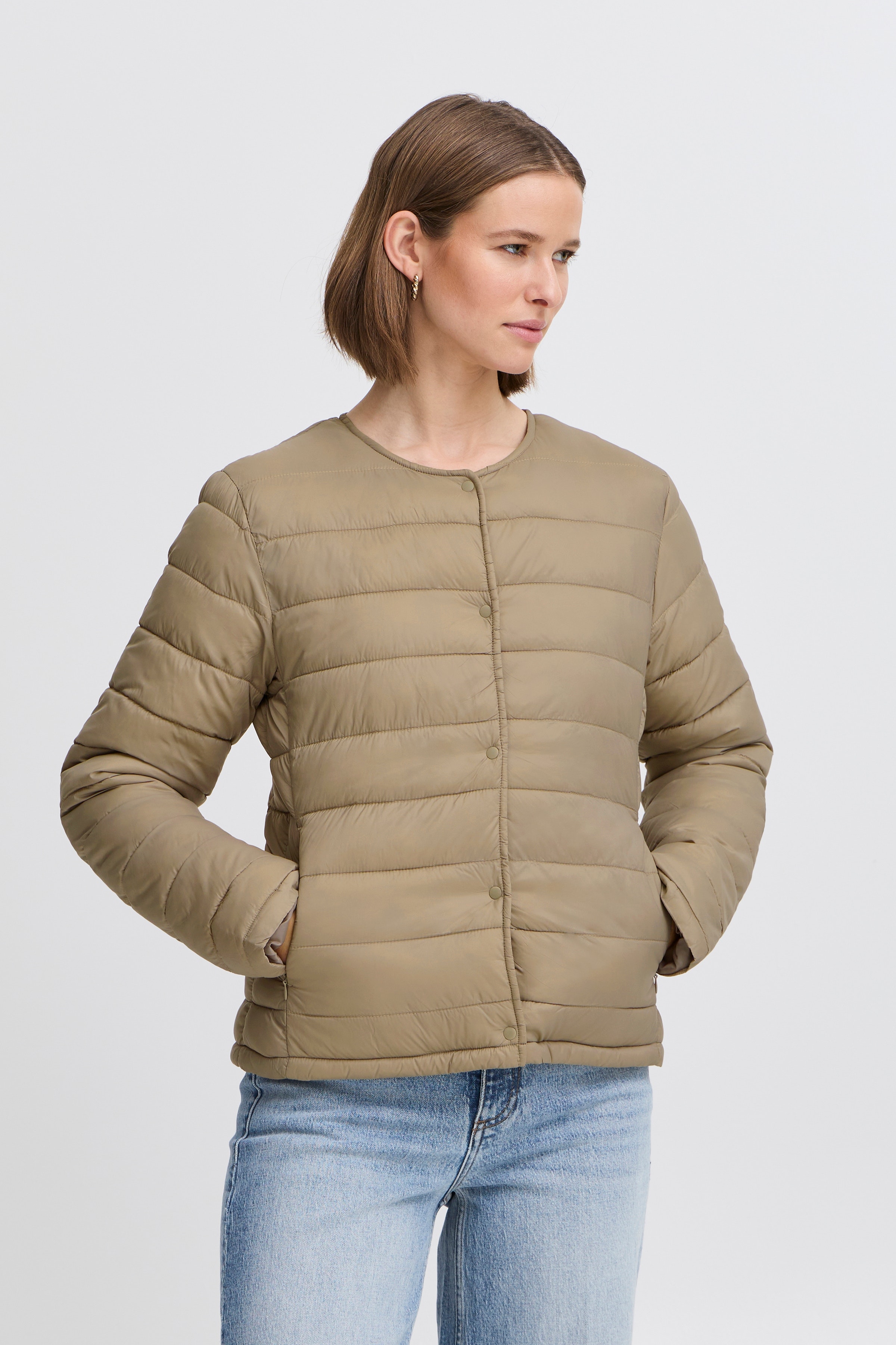 BYBERTA Bovenkleding LOOKBOOK FRONT 20816075-171105