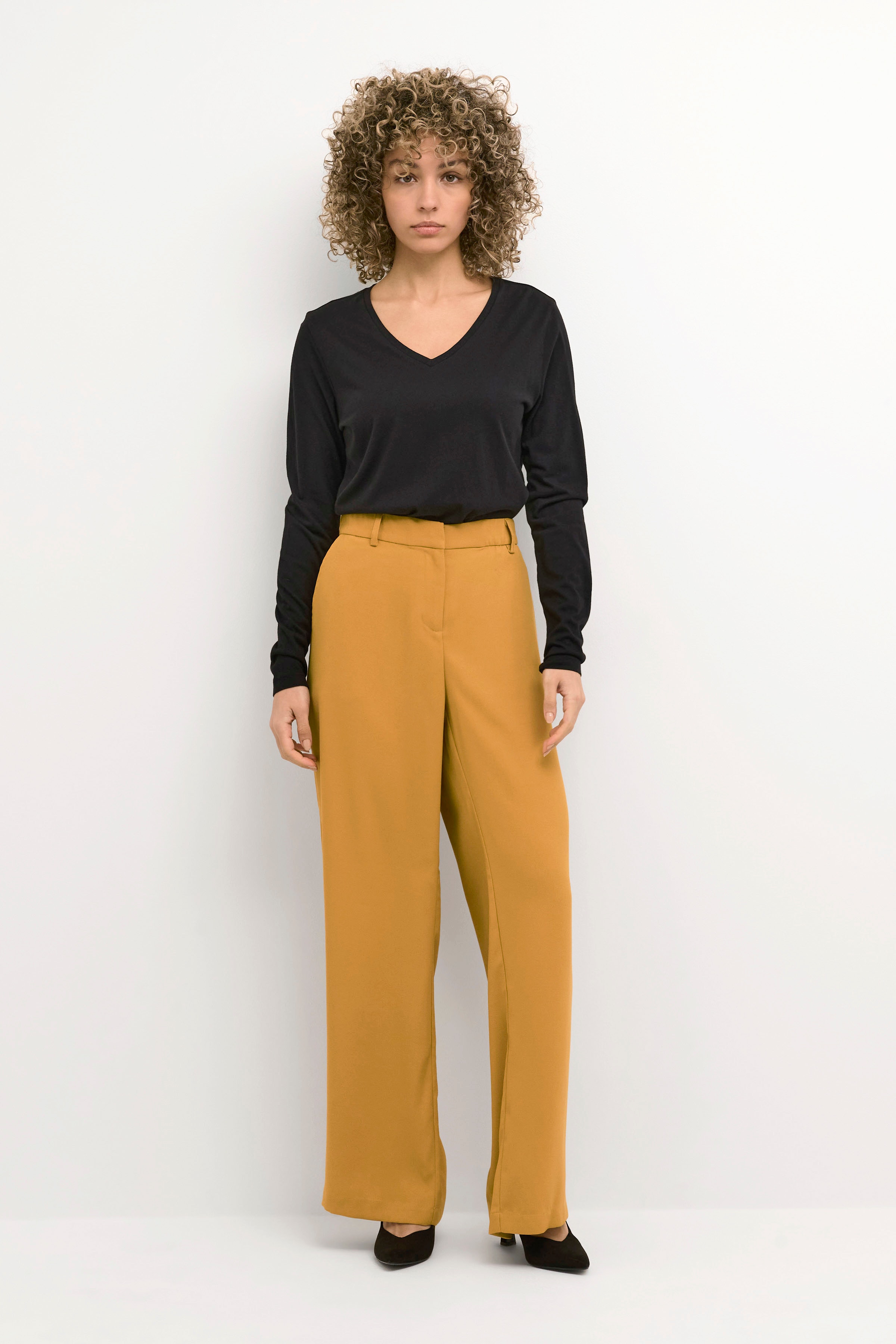 CRCocamia Trousers LOOKBOOK FRONT 10611708-160950