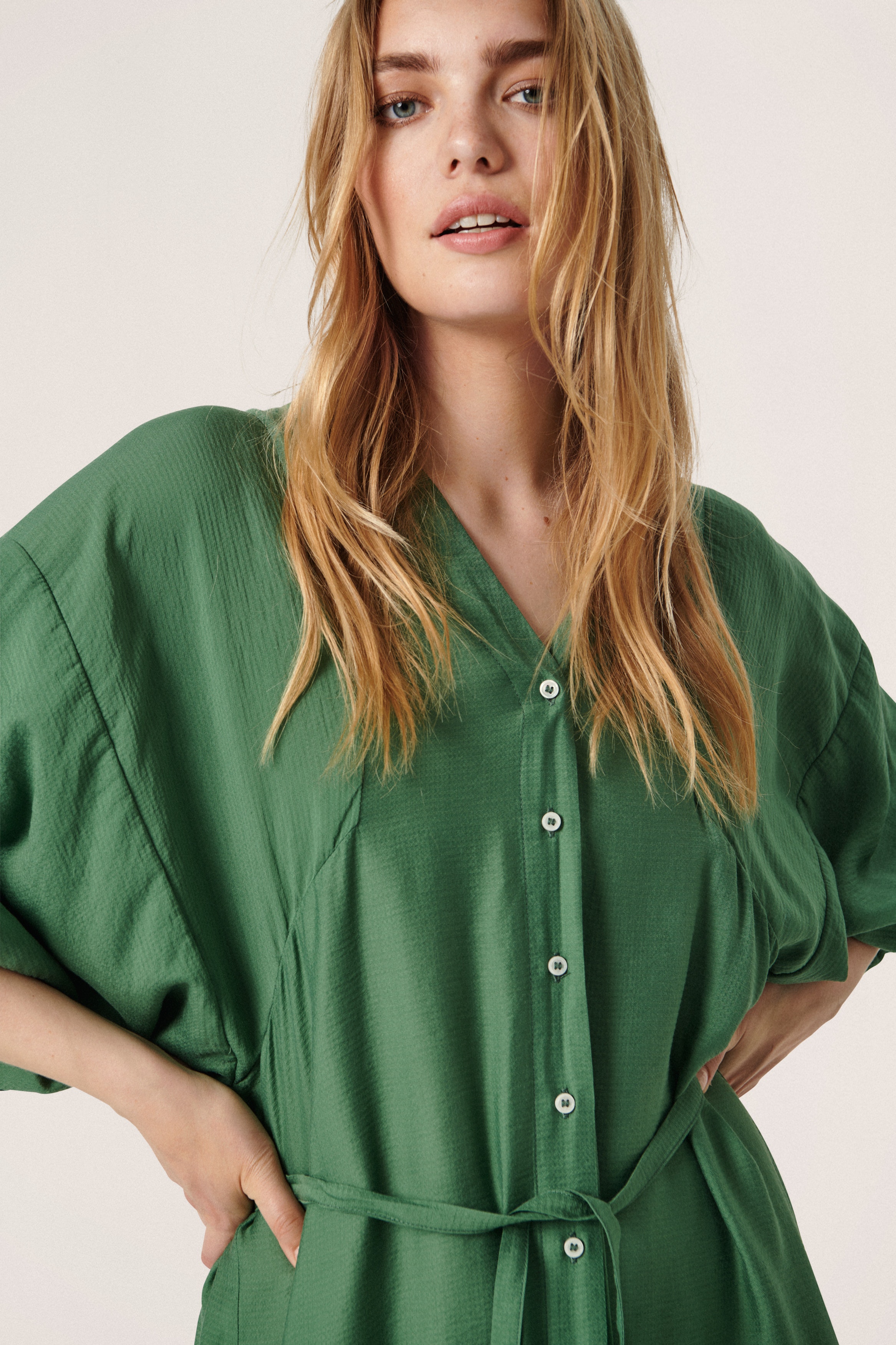 SLAminah Kleid LOOKBOOK DETAIL 30406324-175912