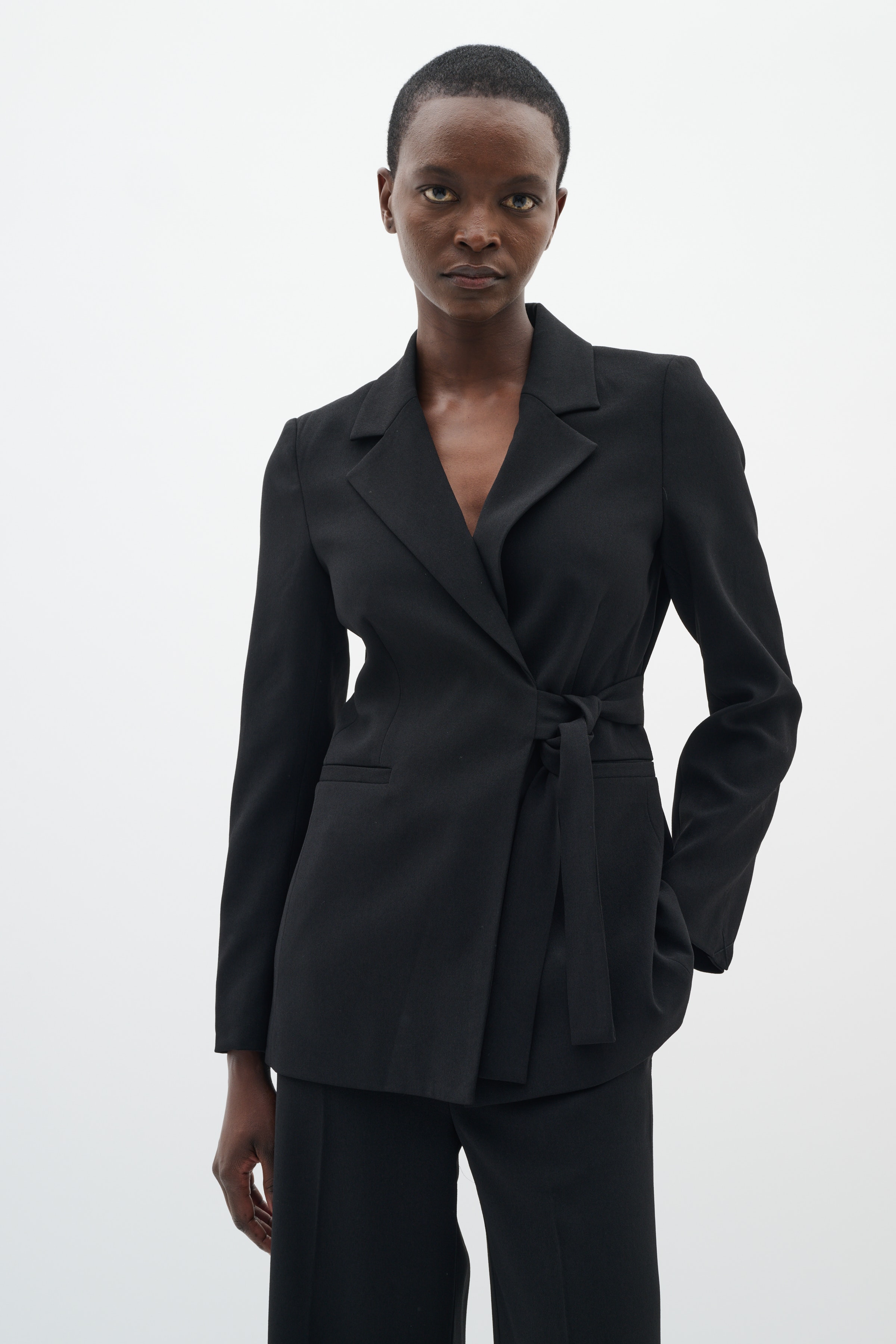 BriezIW Blazer LOOKBOOK FRONT 30111071-194008