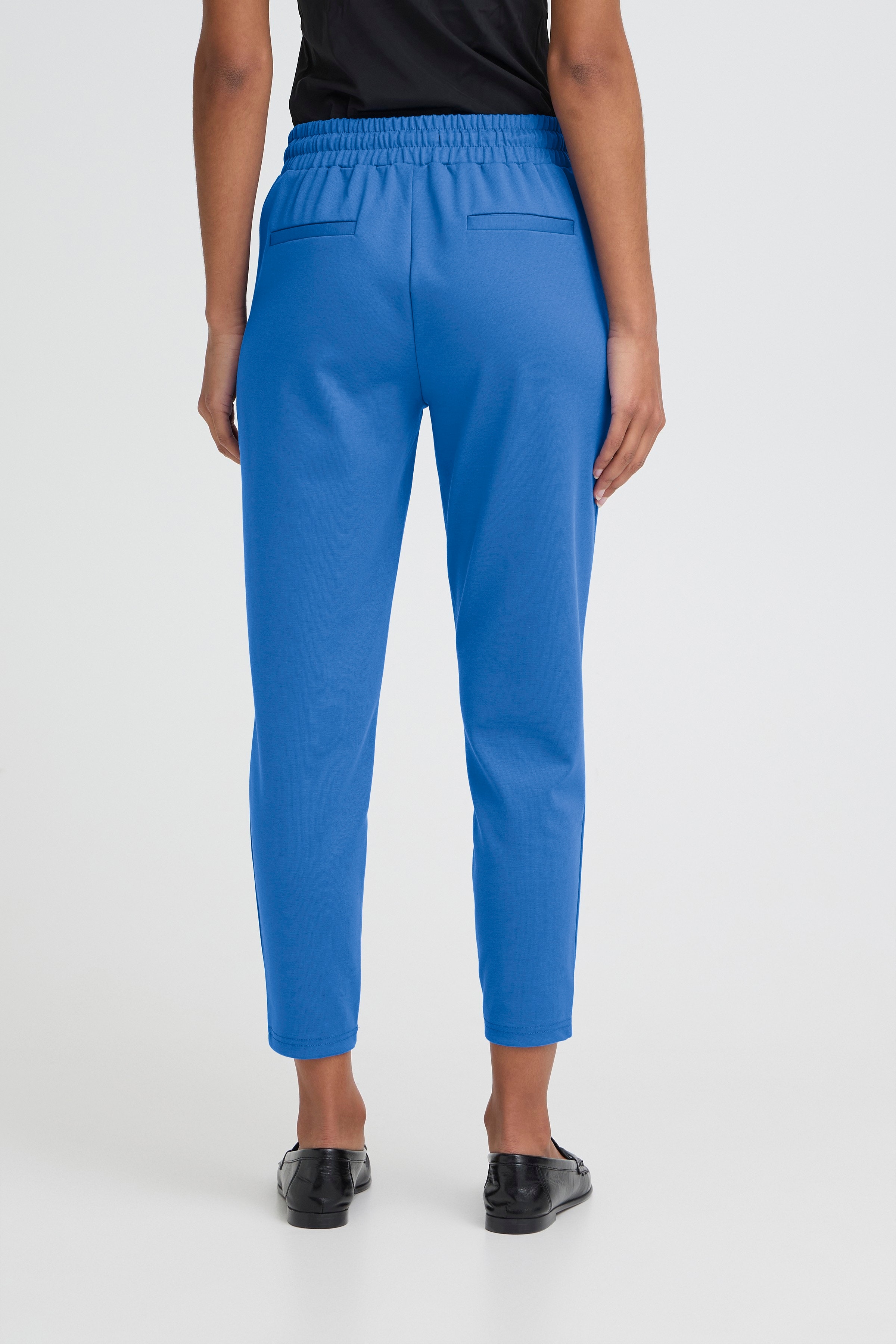 IHKATE Hose LOOKBOOK BACK 20104757-184048