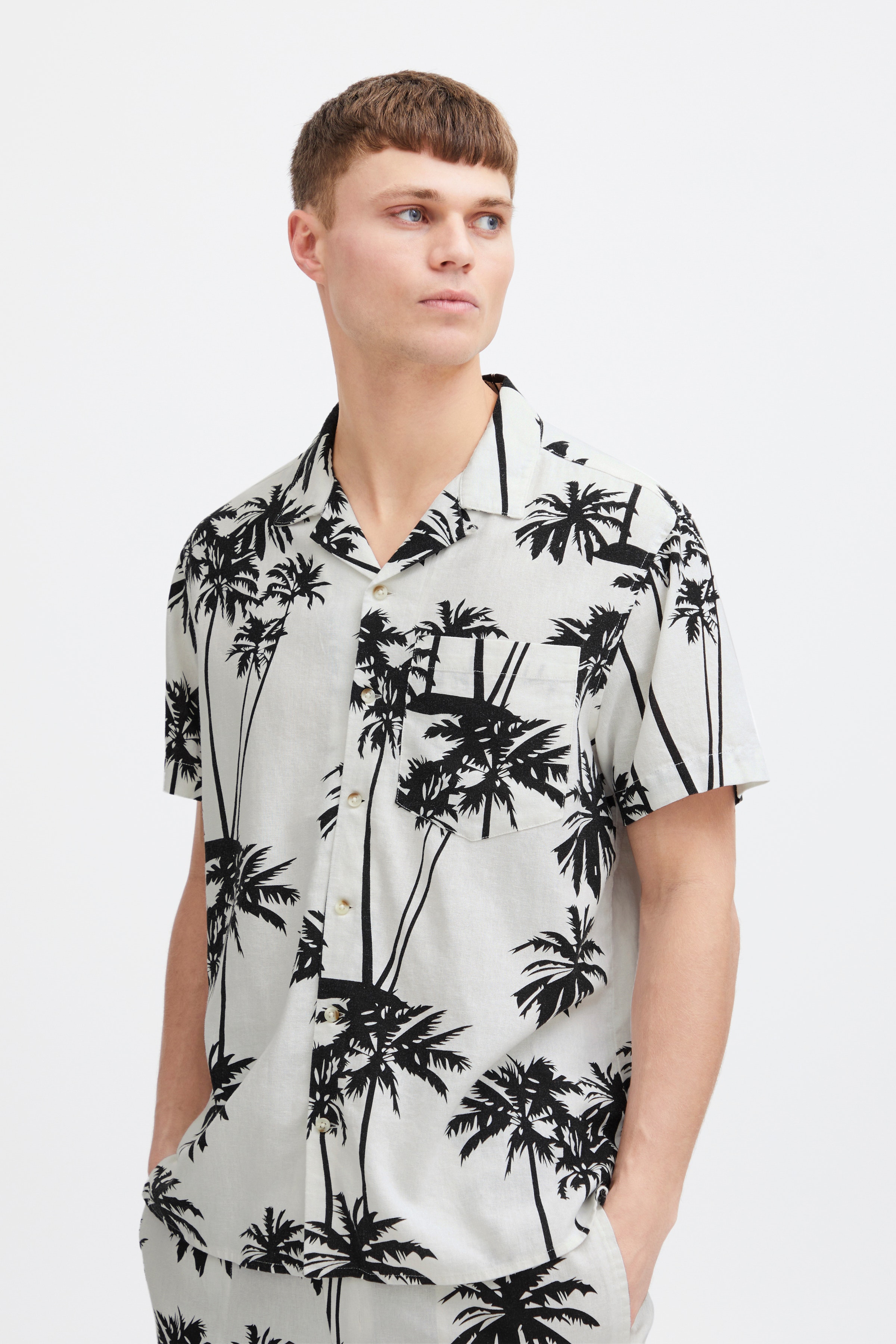 SDIvalde Shirt LOOKBOOK FRONT 21108194-114201