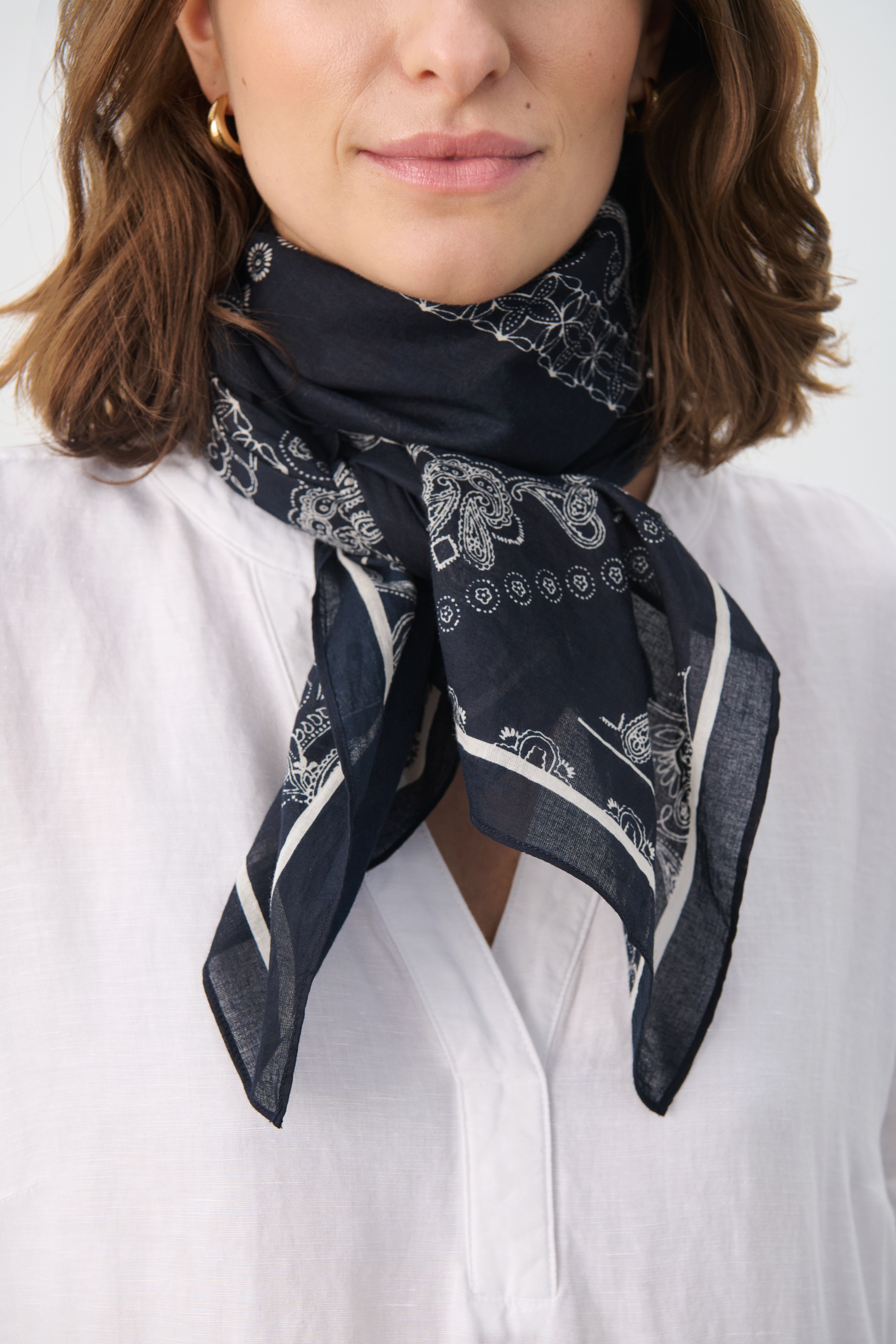 LouiPW Scarf LOOKBOOK BACK 30308998-303659