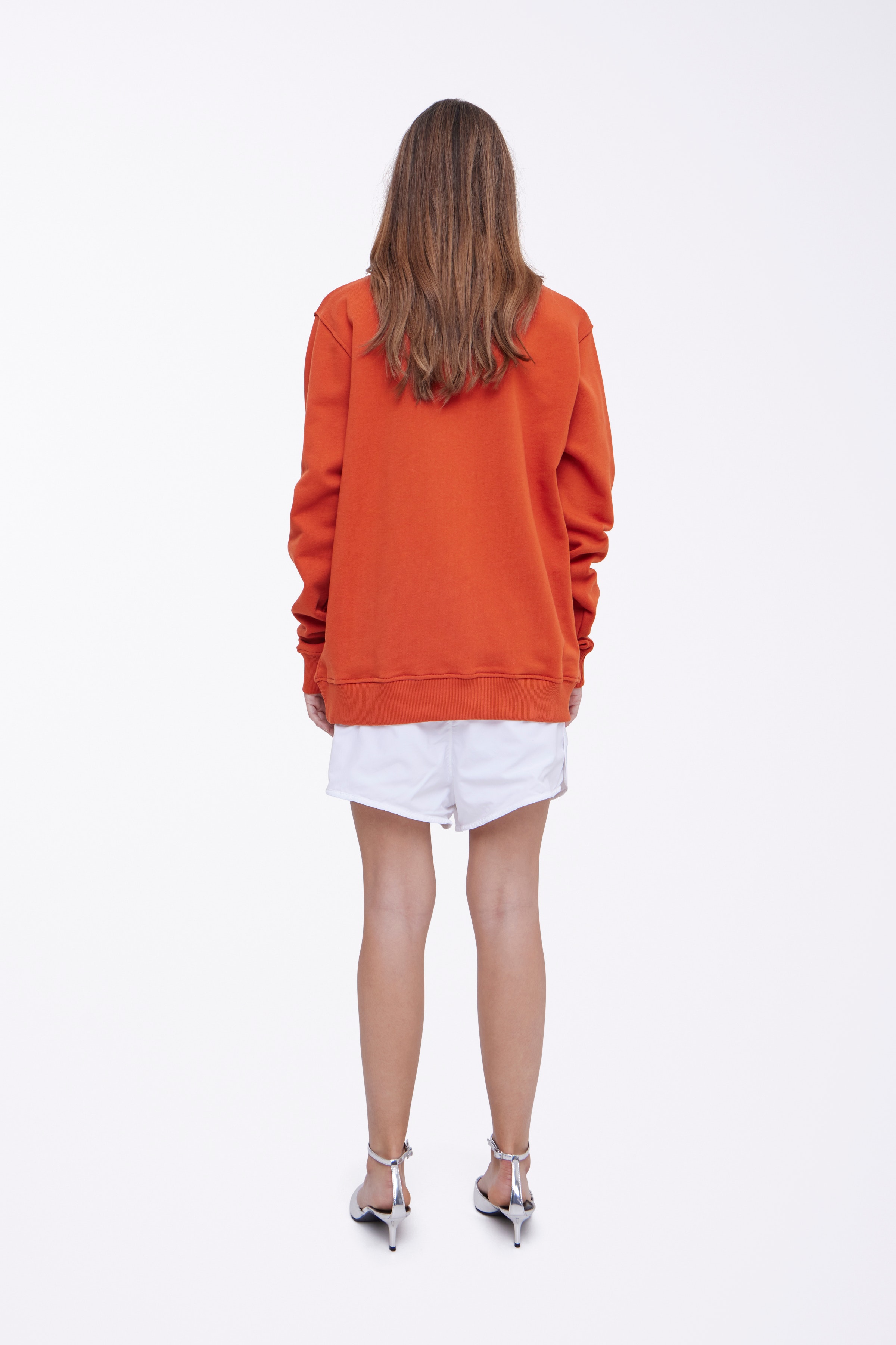 L. TAYLOR SWEATSHIRT LOOKBOOK BACK 50400052-181355