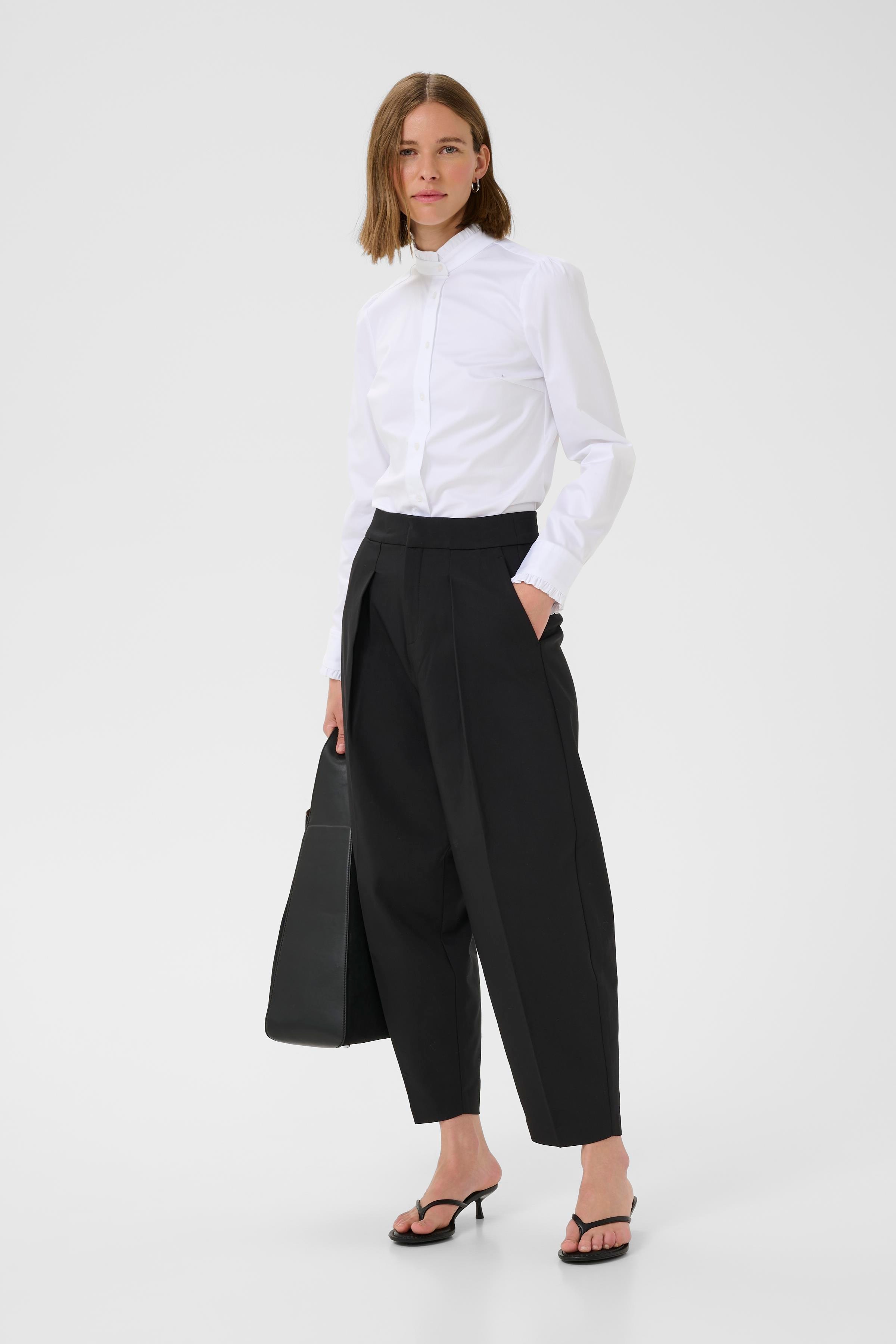 CallyIW LOOKBOOK FRONT 30111128-300001