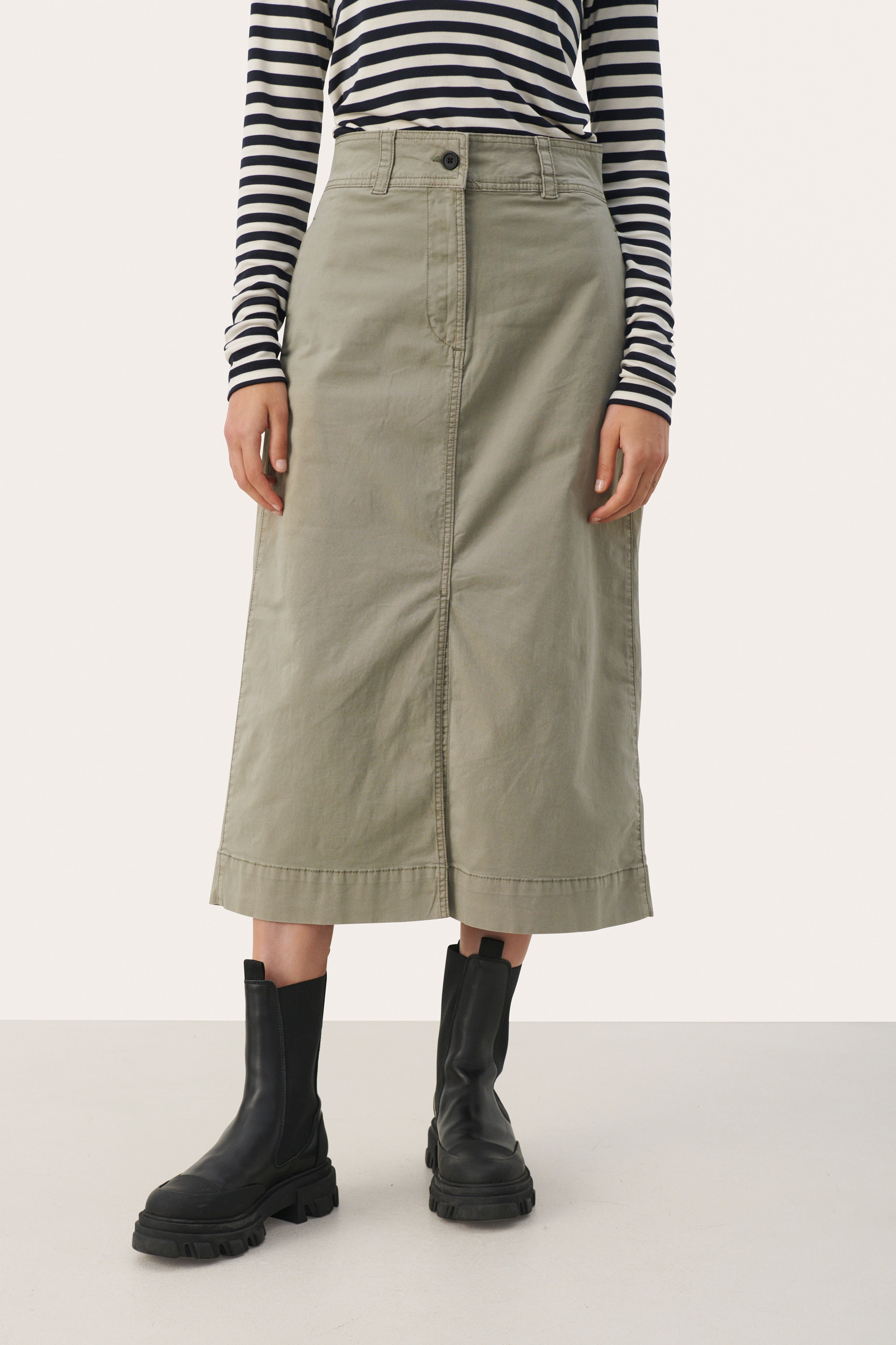 FanniesPW Kjol LOOKBOOK FRONT 30308346-170613