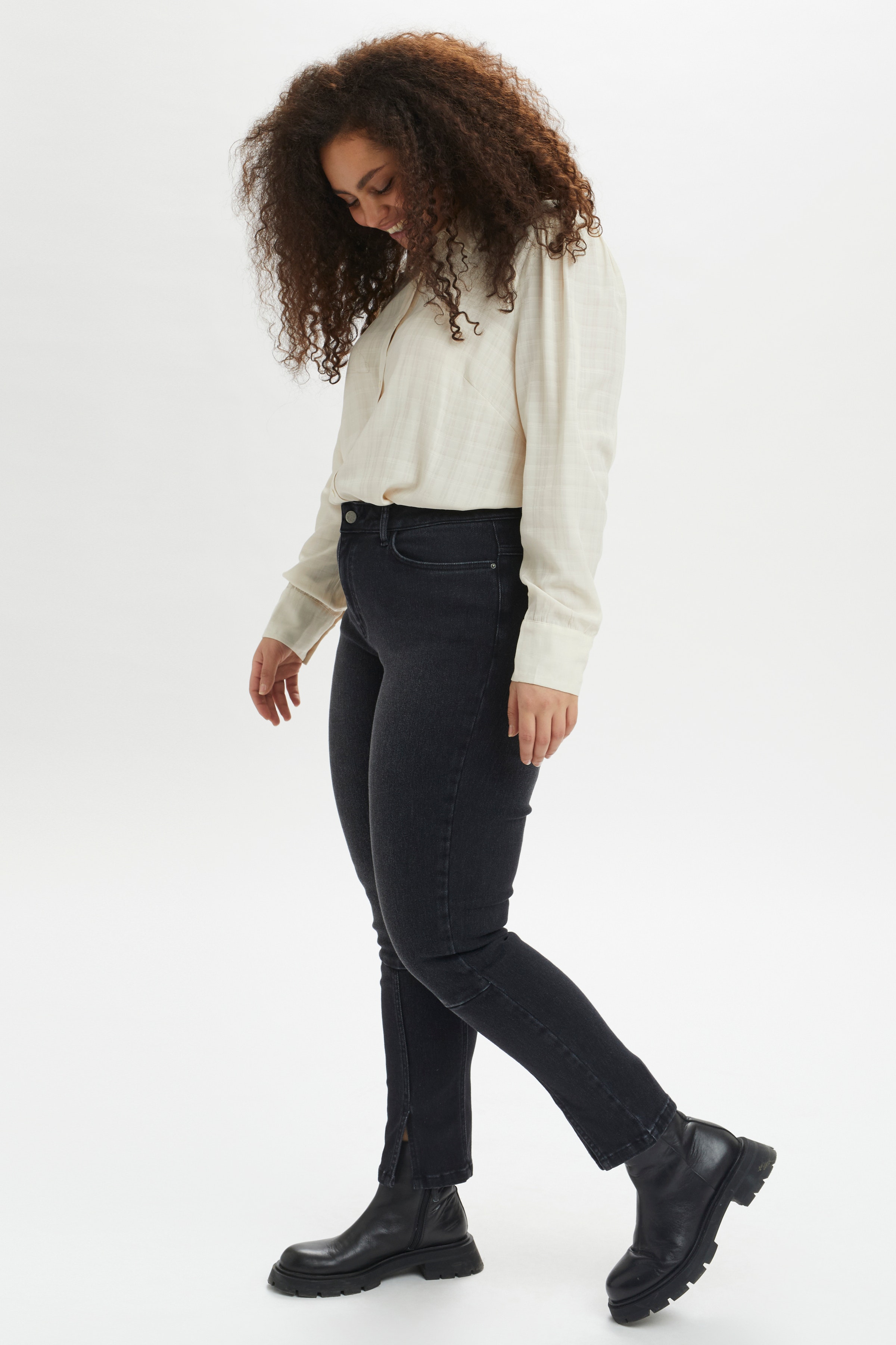 KCannie Jeans LOOKBOOK FRONT 10580524-100168