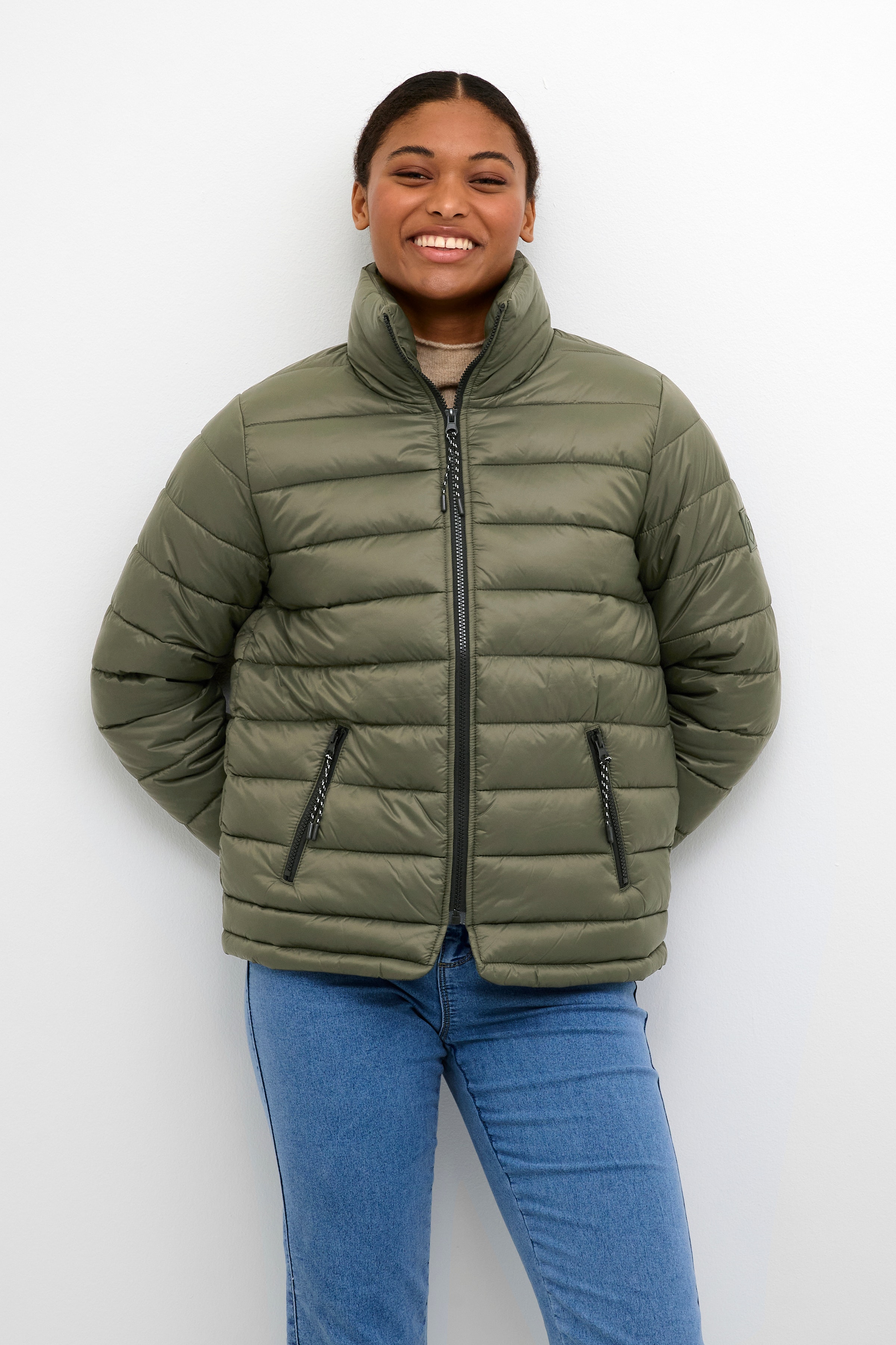 KAlira Jakke LOOKBOOK FRONT 10507222-190511