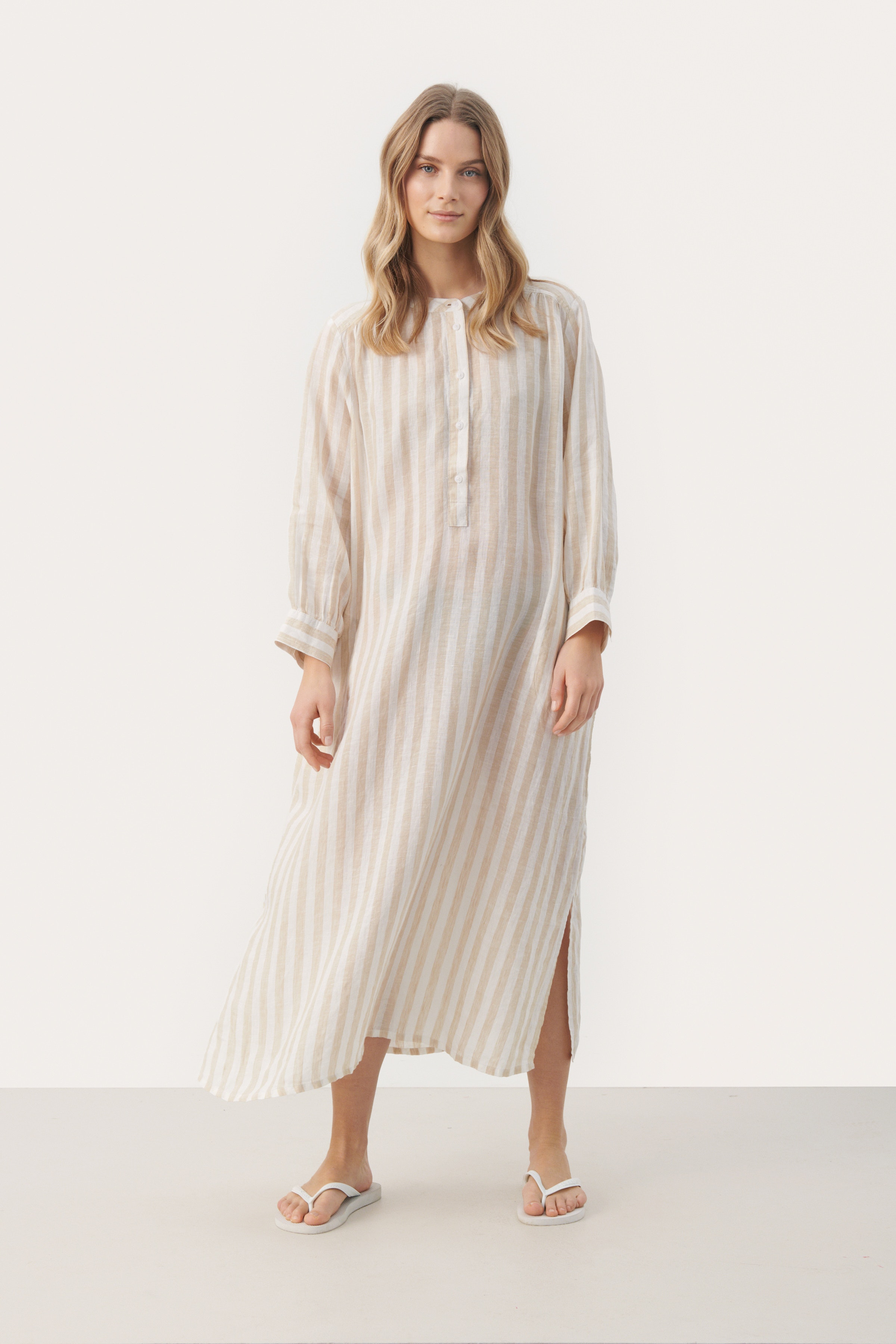 AliaPW Long linen dress LOOKBOOK FRONT 30307657-302910