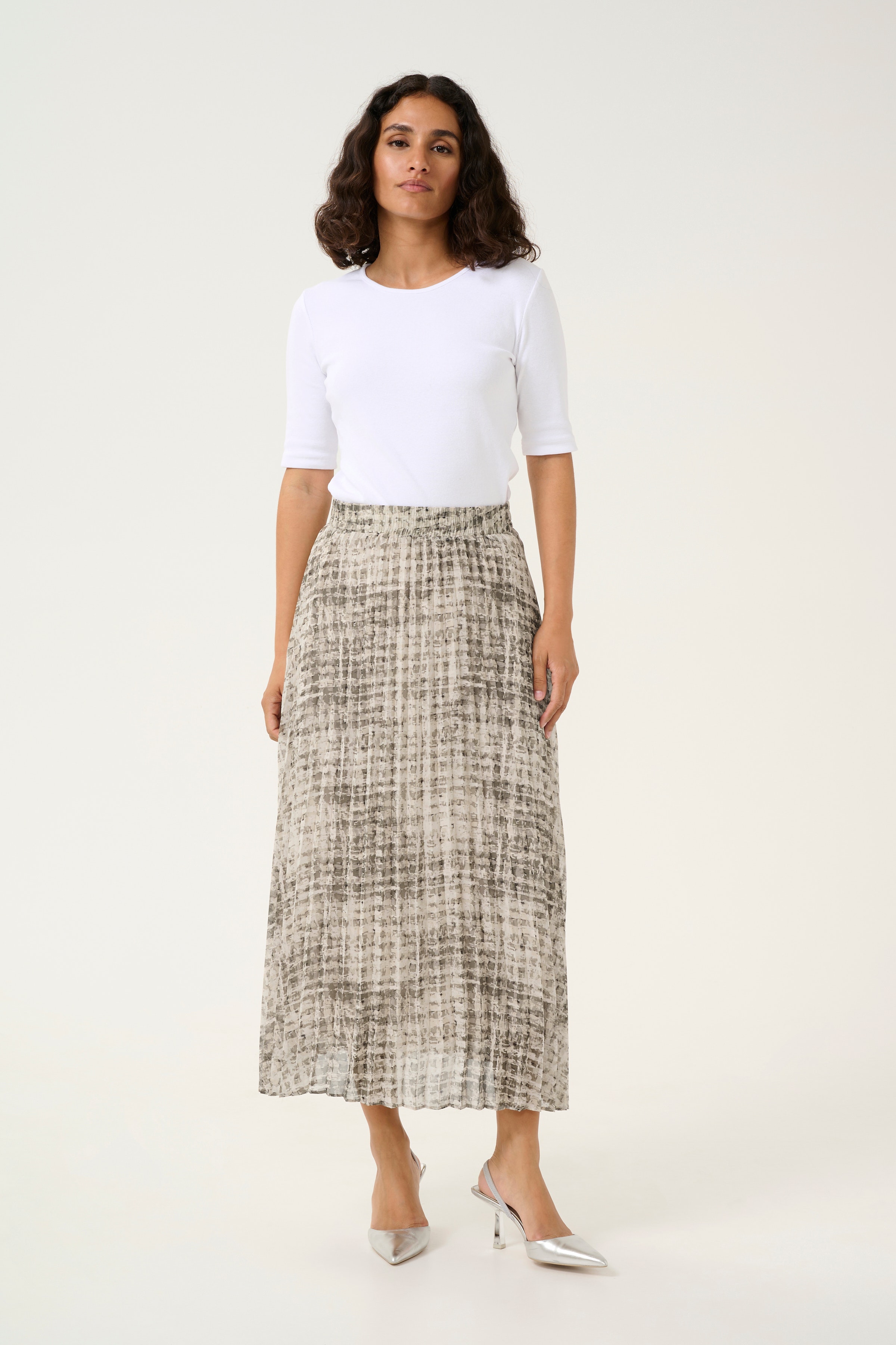 KAtrinike Skirt LOOKBOOK FRONT 10509412-106805