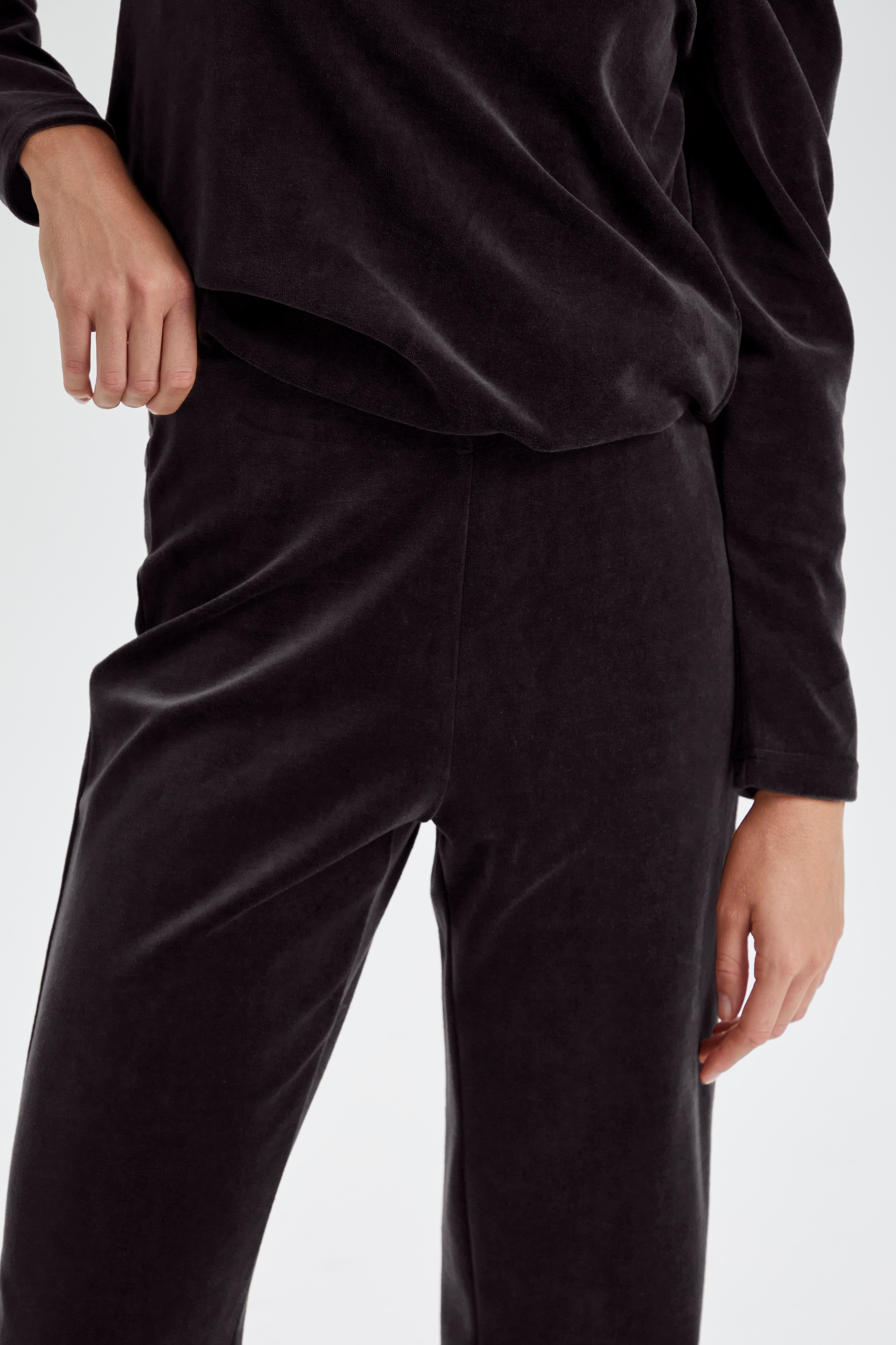 SLVelvetina Hose LOOKBOOK DETAIL 30405760-194008