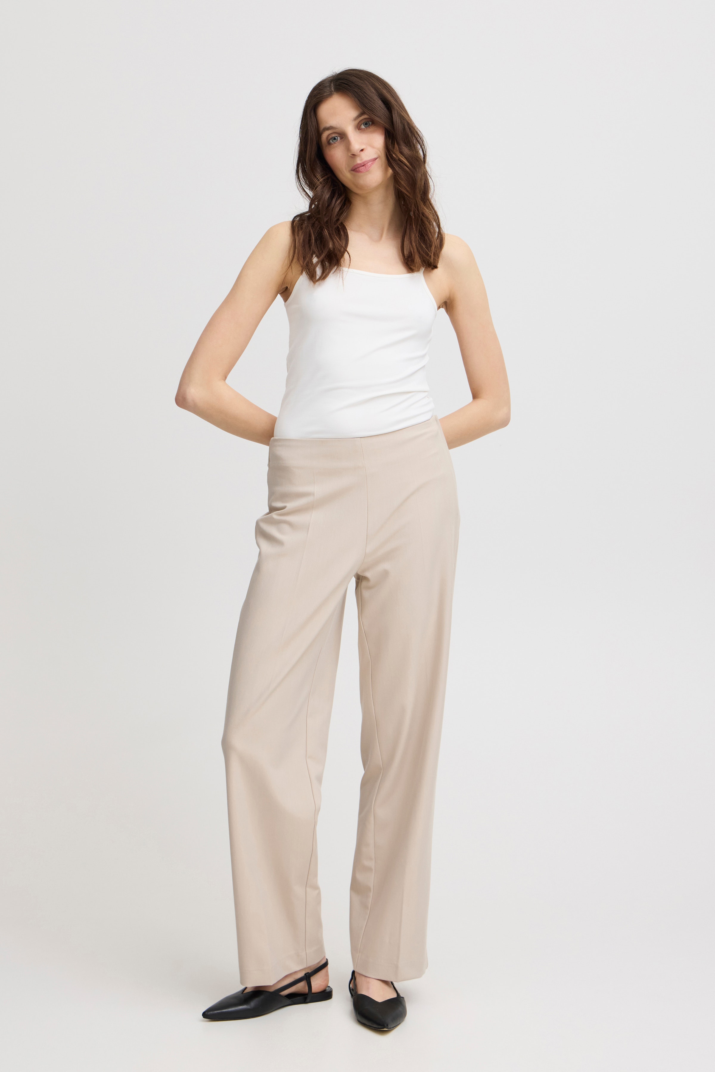 FRABIGAIL Byxor LOOKBOOK FRONT 20615348-151306