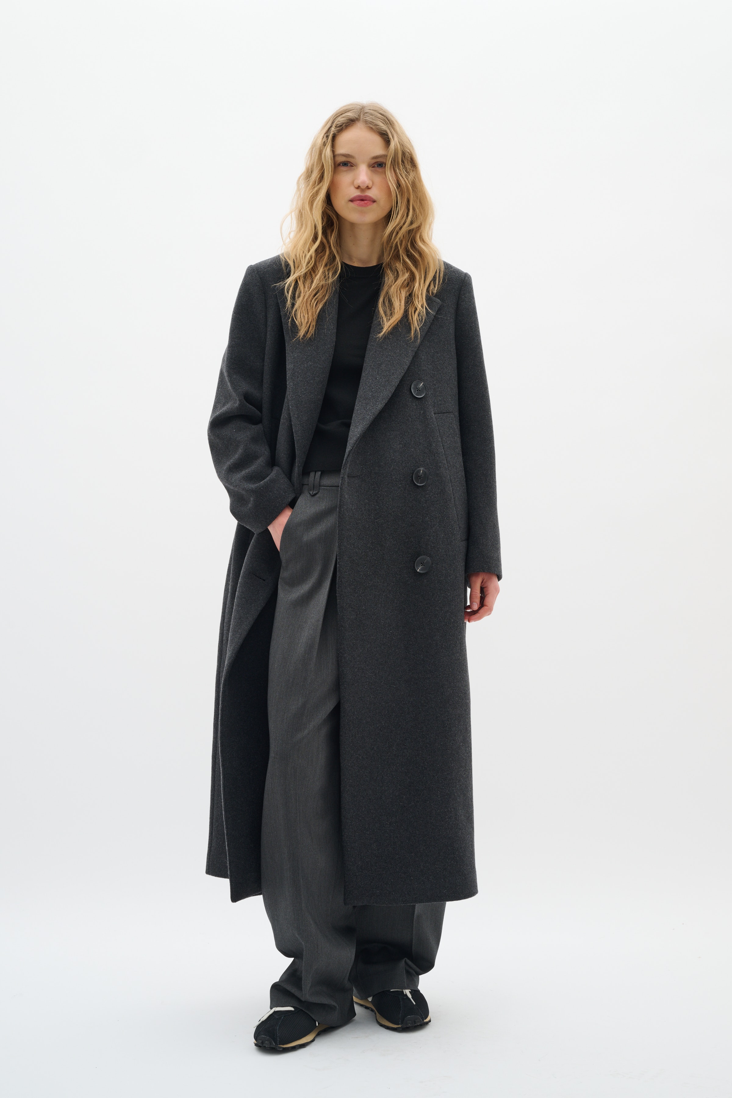 YunahIW Coat LOOKBOOK FRONT 30110610-300596