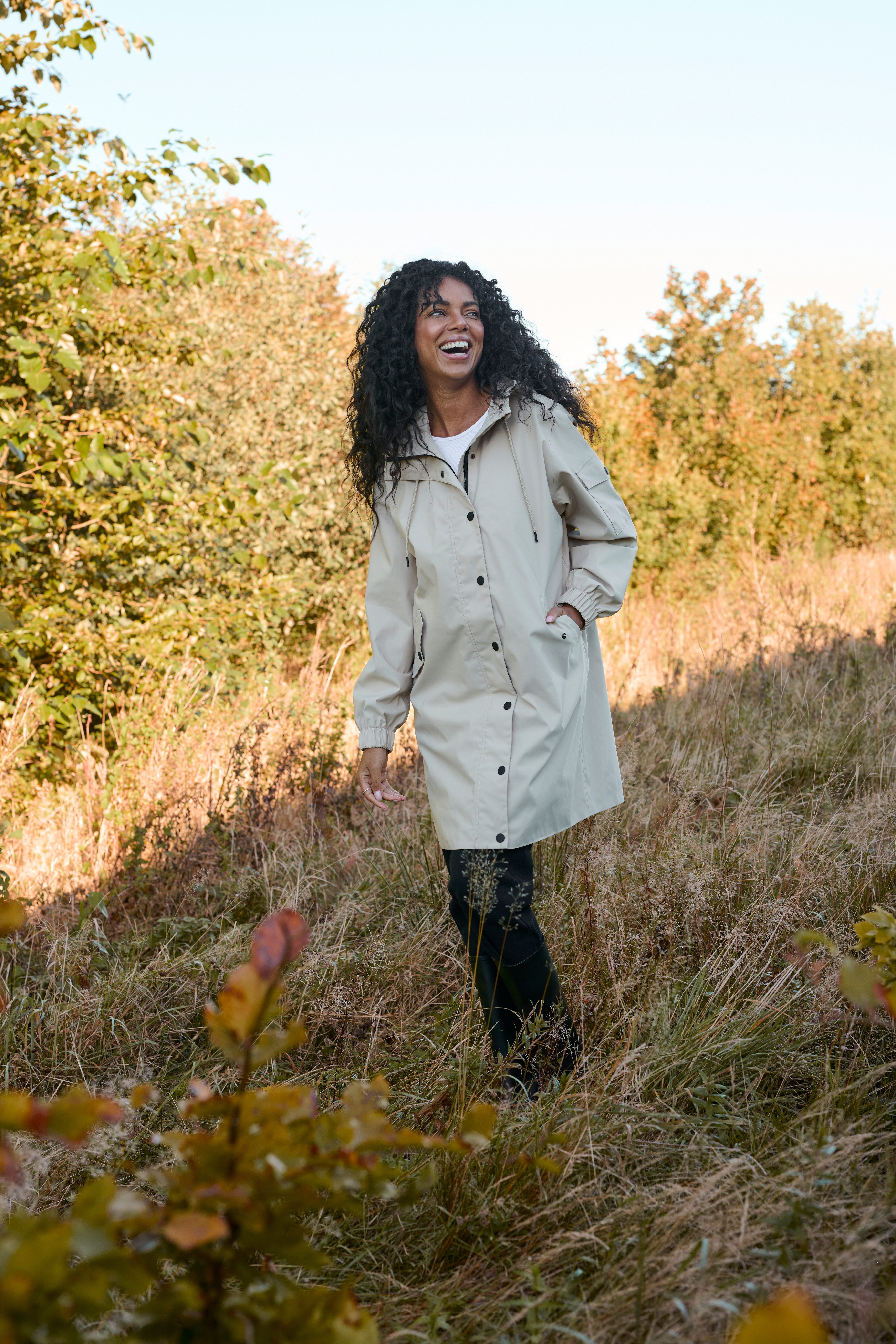 KAennie Mantel LOCATION NONE 10509530-151305