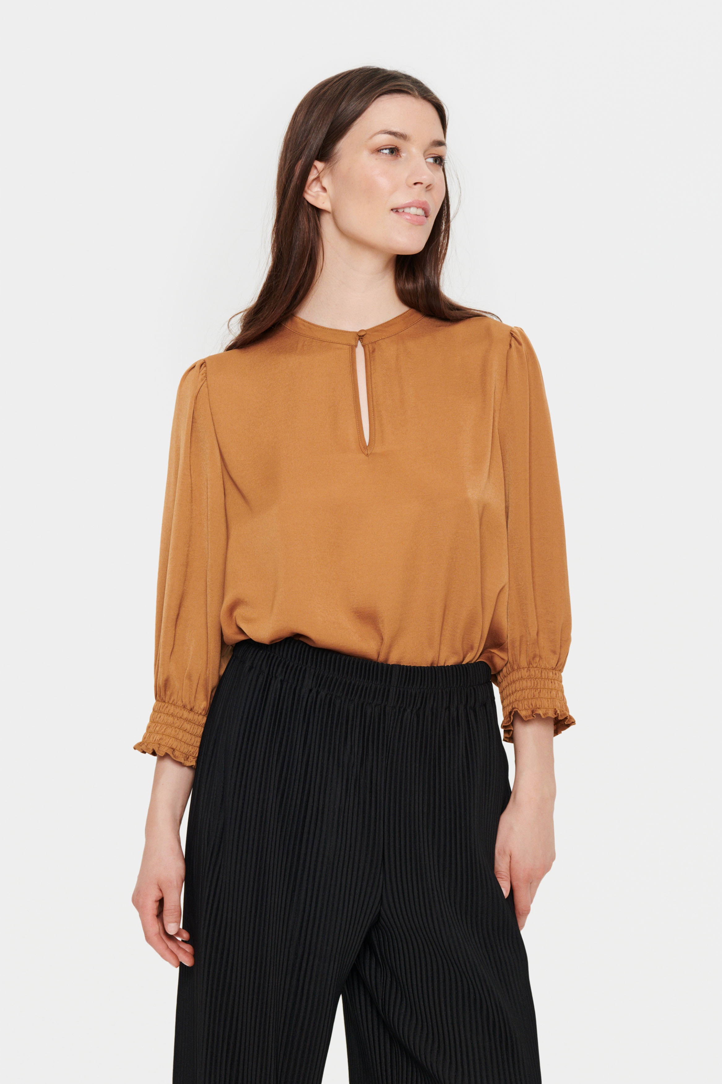 NunniSZ Blus LOOKBOOK FRONT 30512966-180933