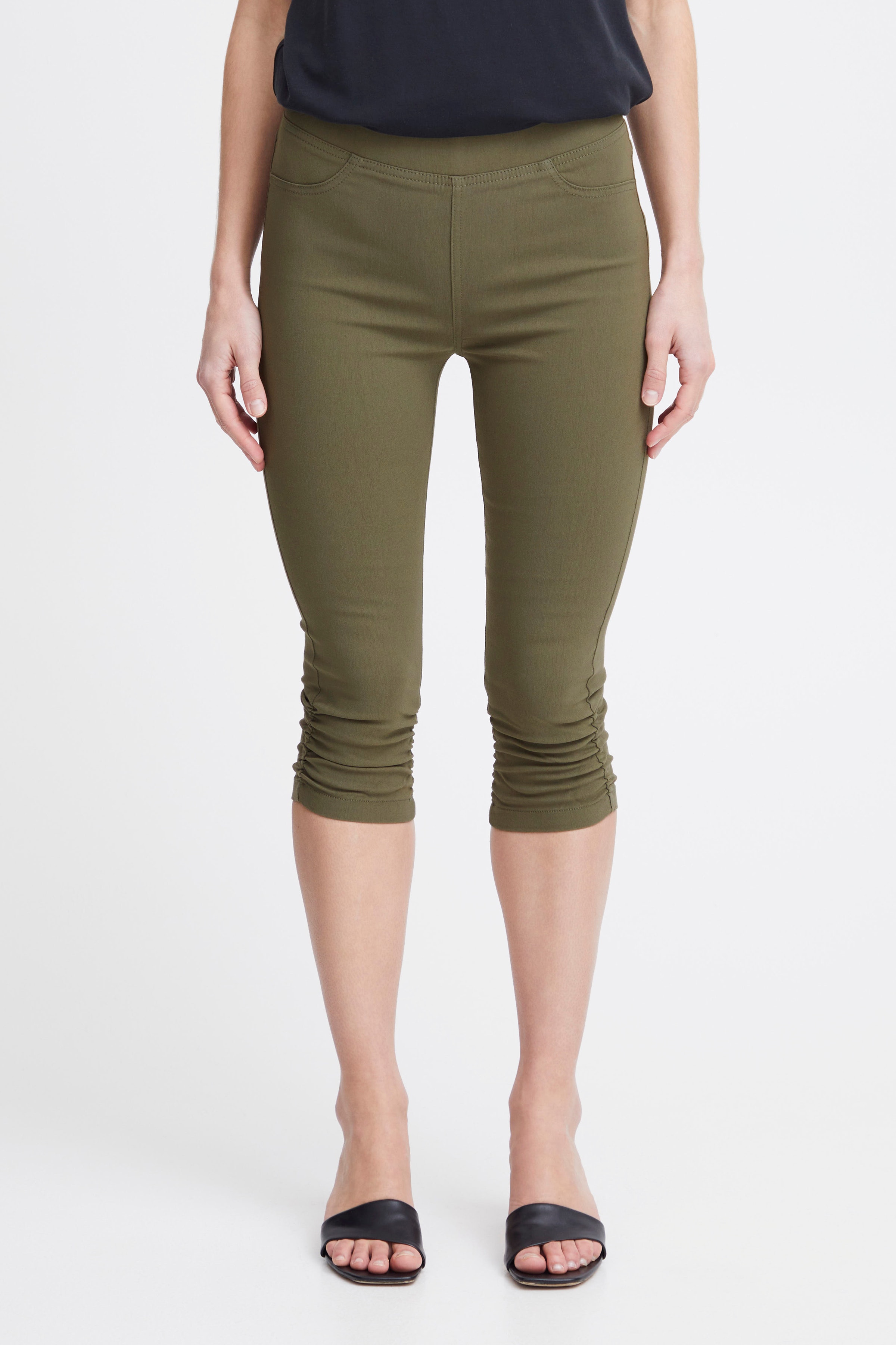 BYKEIRA Capri bukser LOOKBOOK FRONT 20805611-190510