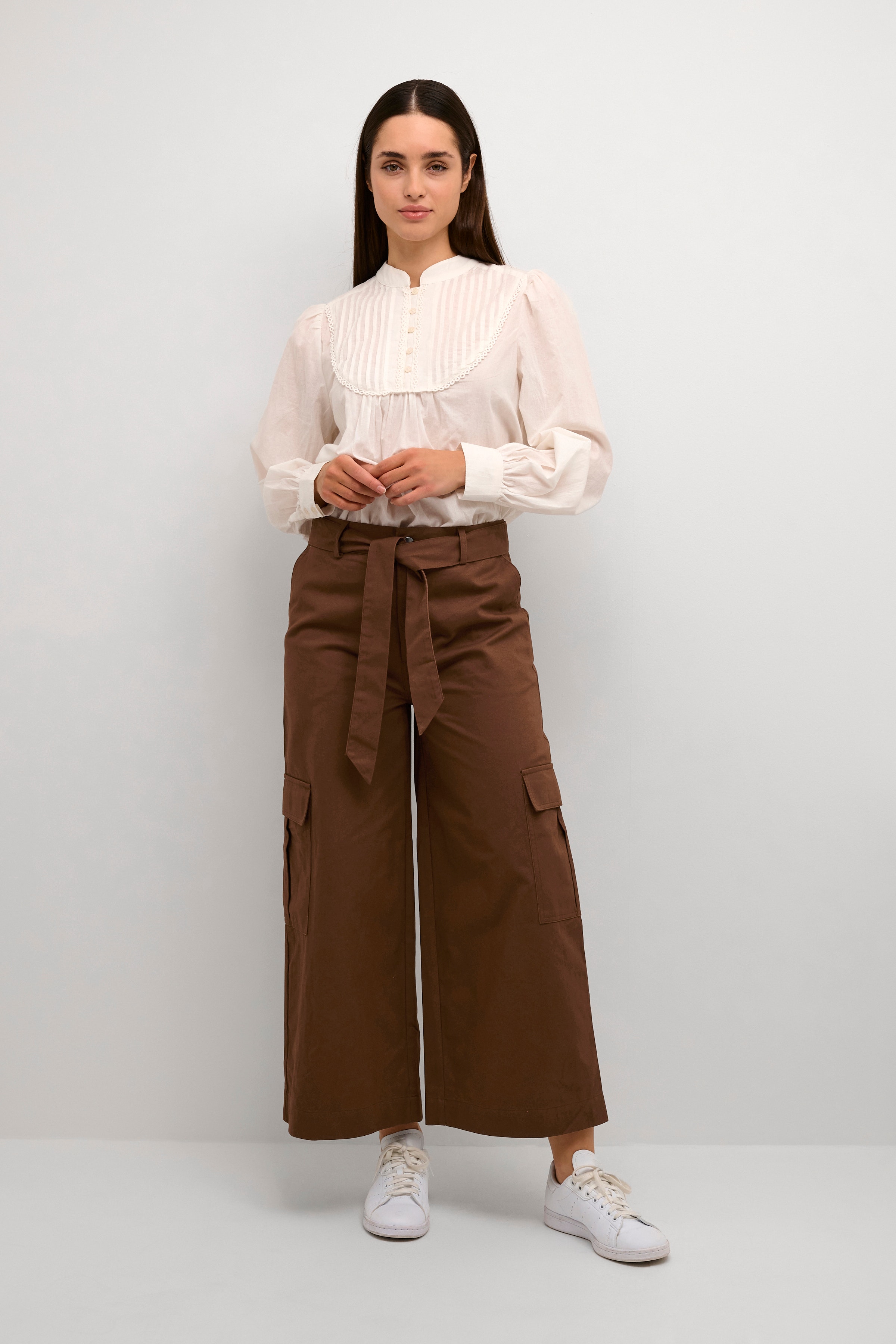 KAcarmen Trousers LOOKBOOK FRONT 10507581-181232