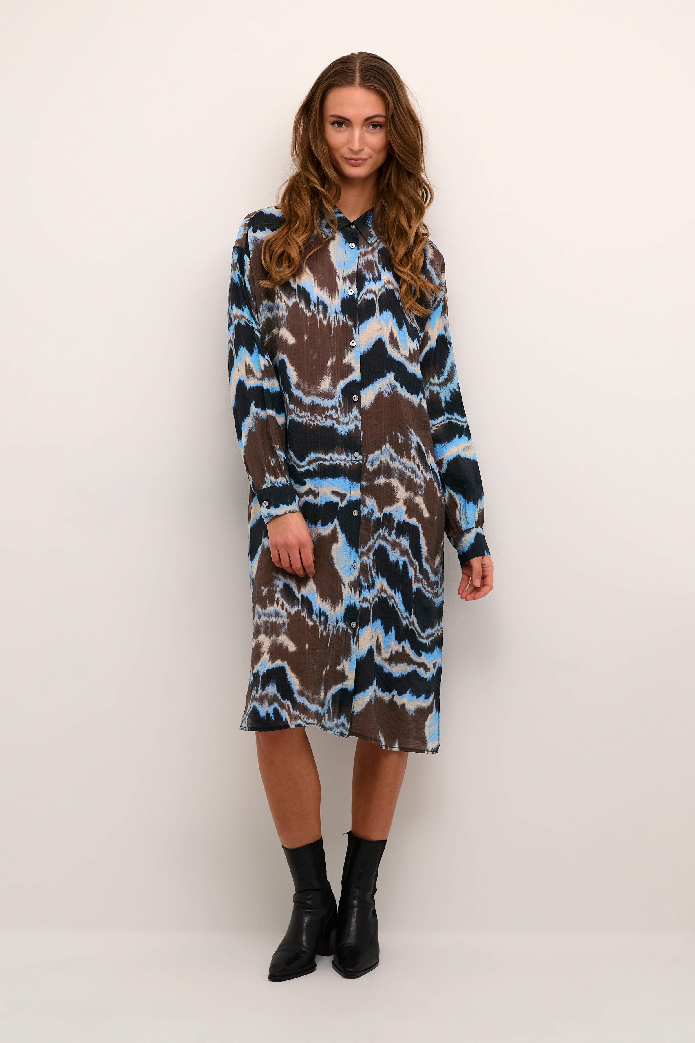 KAsusana Robe LOOKBOOK FRONT 10507812-104768