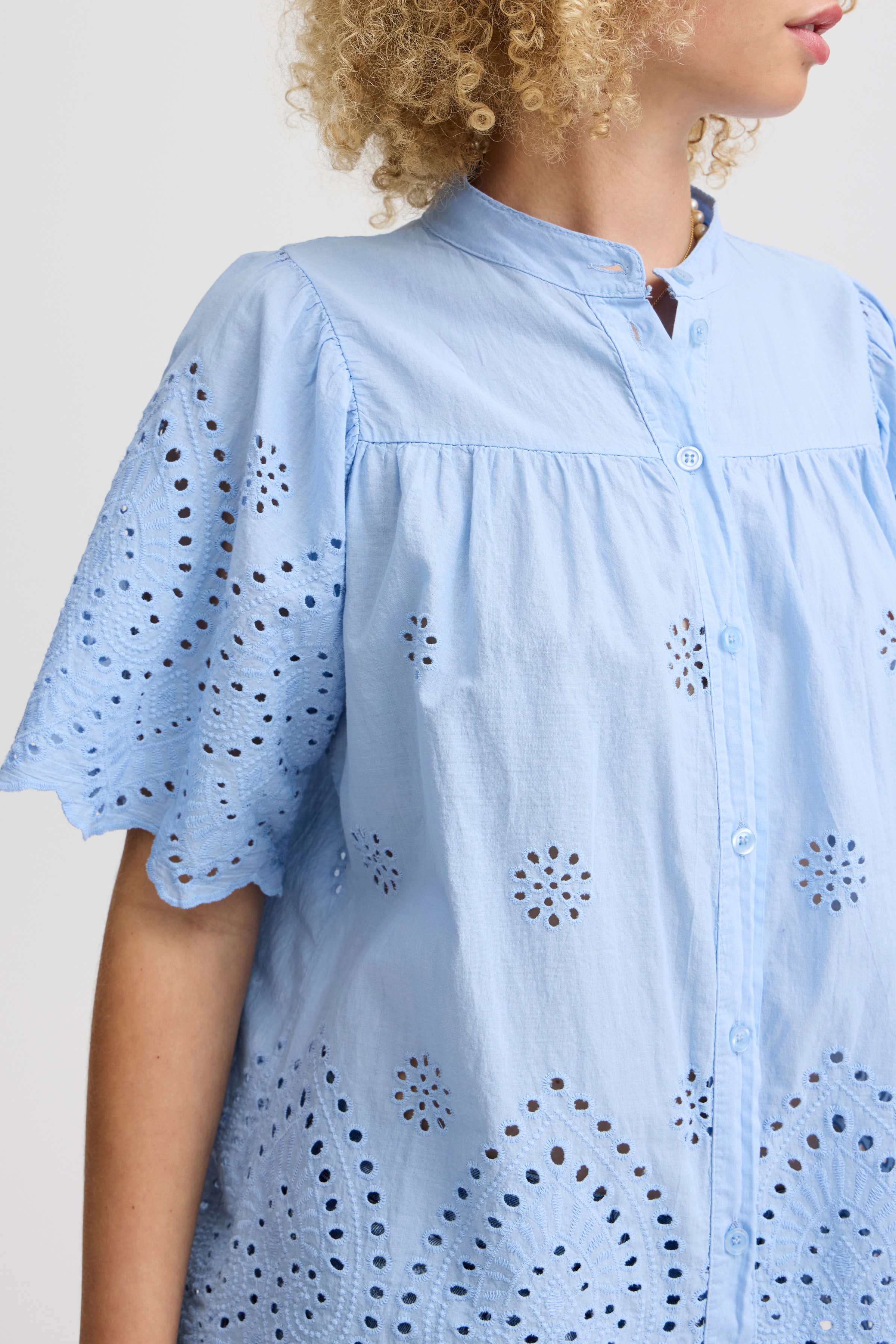 SBLEONY Bluse LOOKBOOK DETAIL 22100653-154020