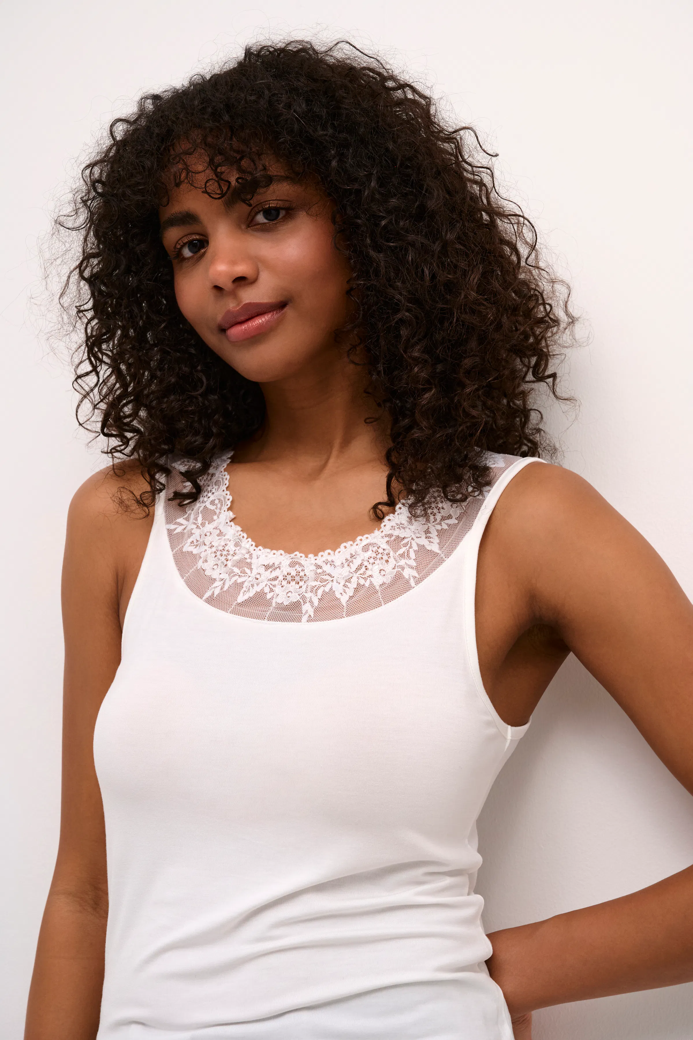 Florence Blus PACK FRONT 10600385-60034