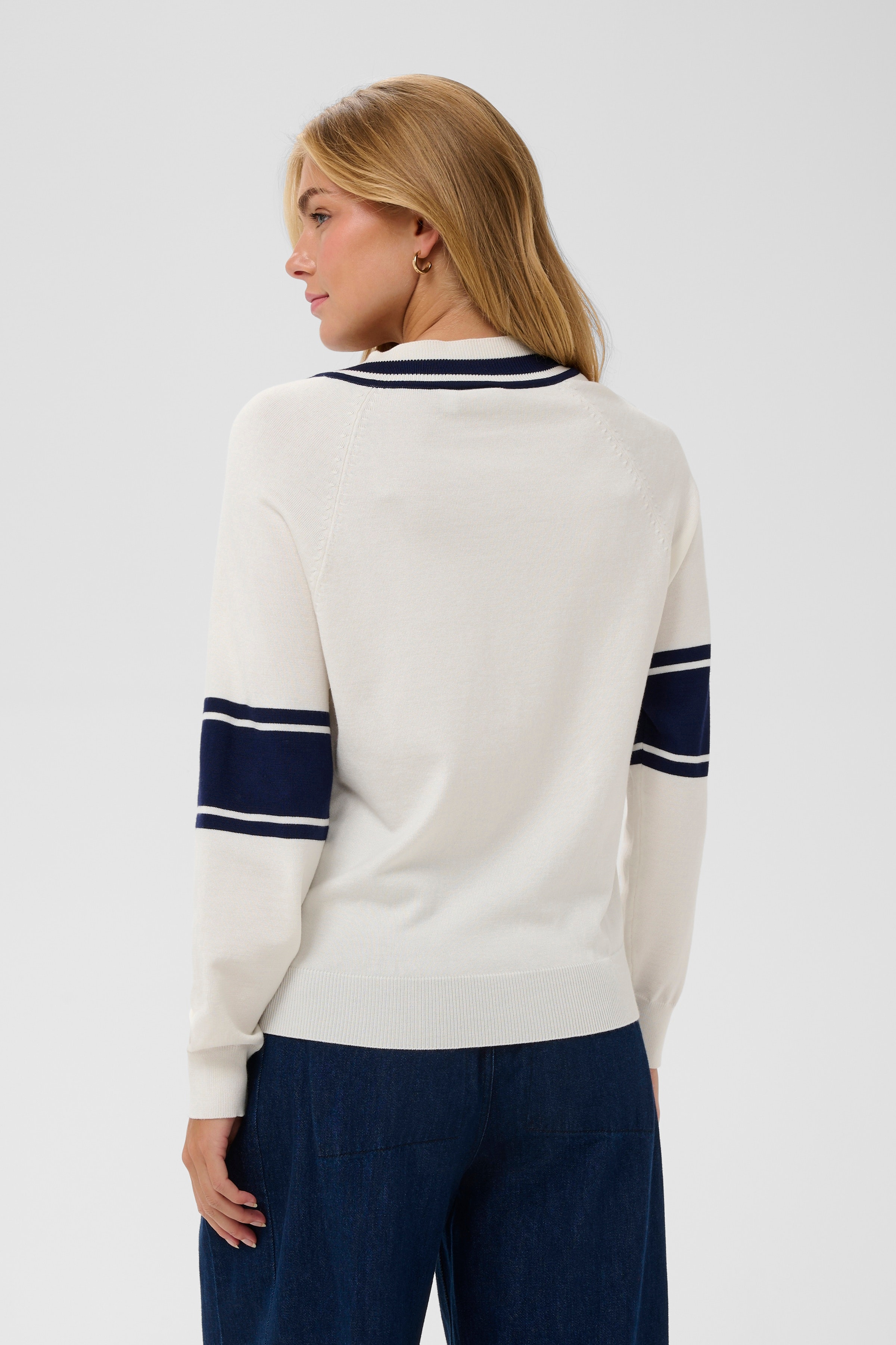 MilissaSZ Pullover LOOKBOOK BACK 30514679-110601