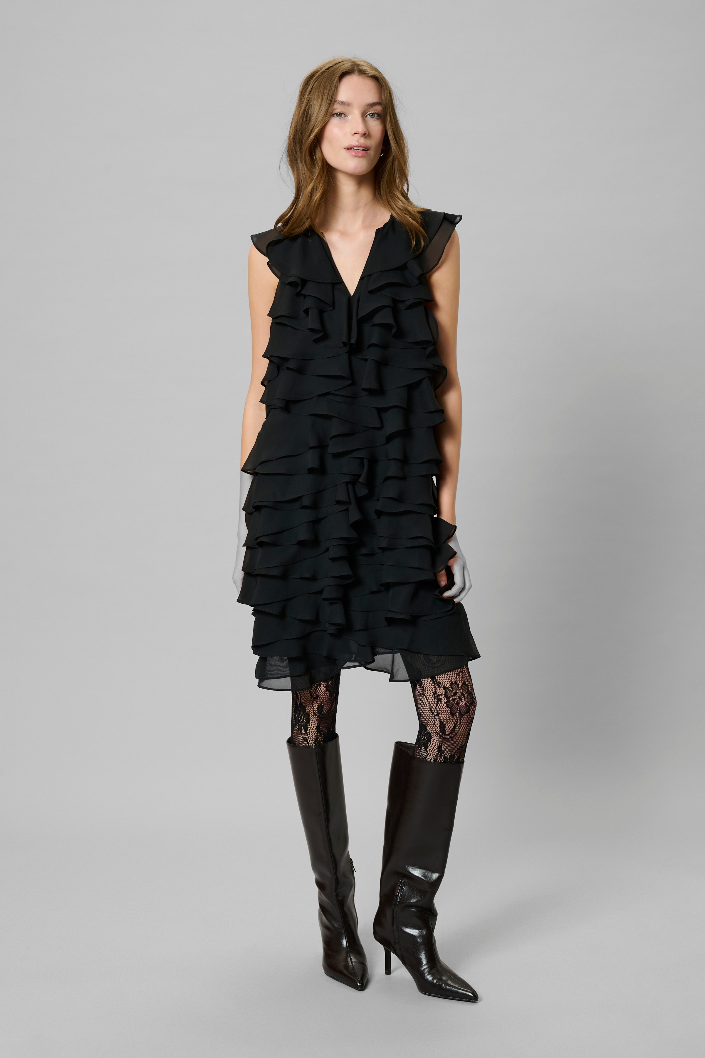 MWEiko Kleid LOOKBOOK FRONT 10705402-100031