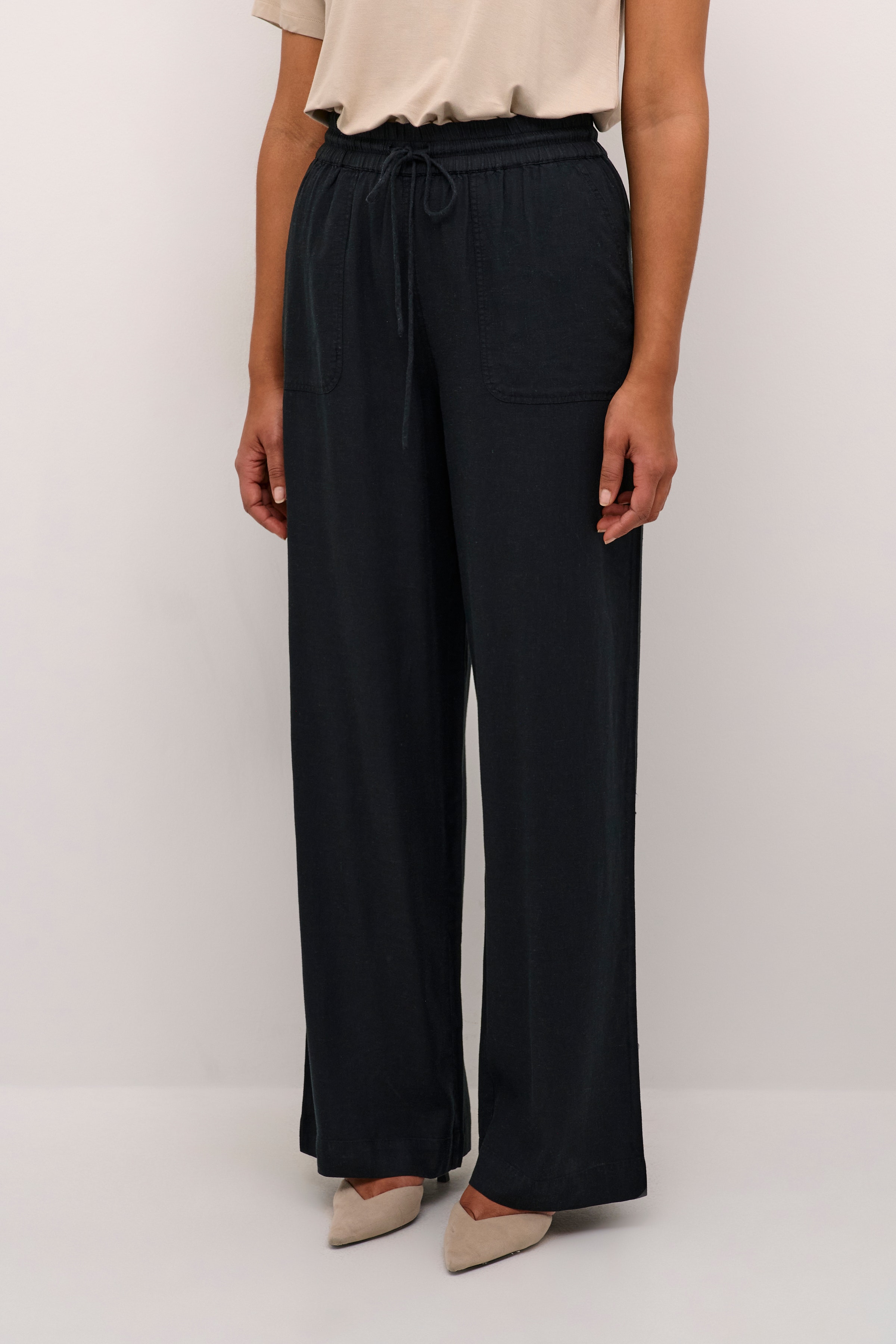 KAmilia Linen trousers LOOKBOOK FRONT 10508314-100121