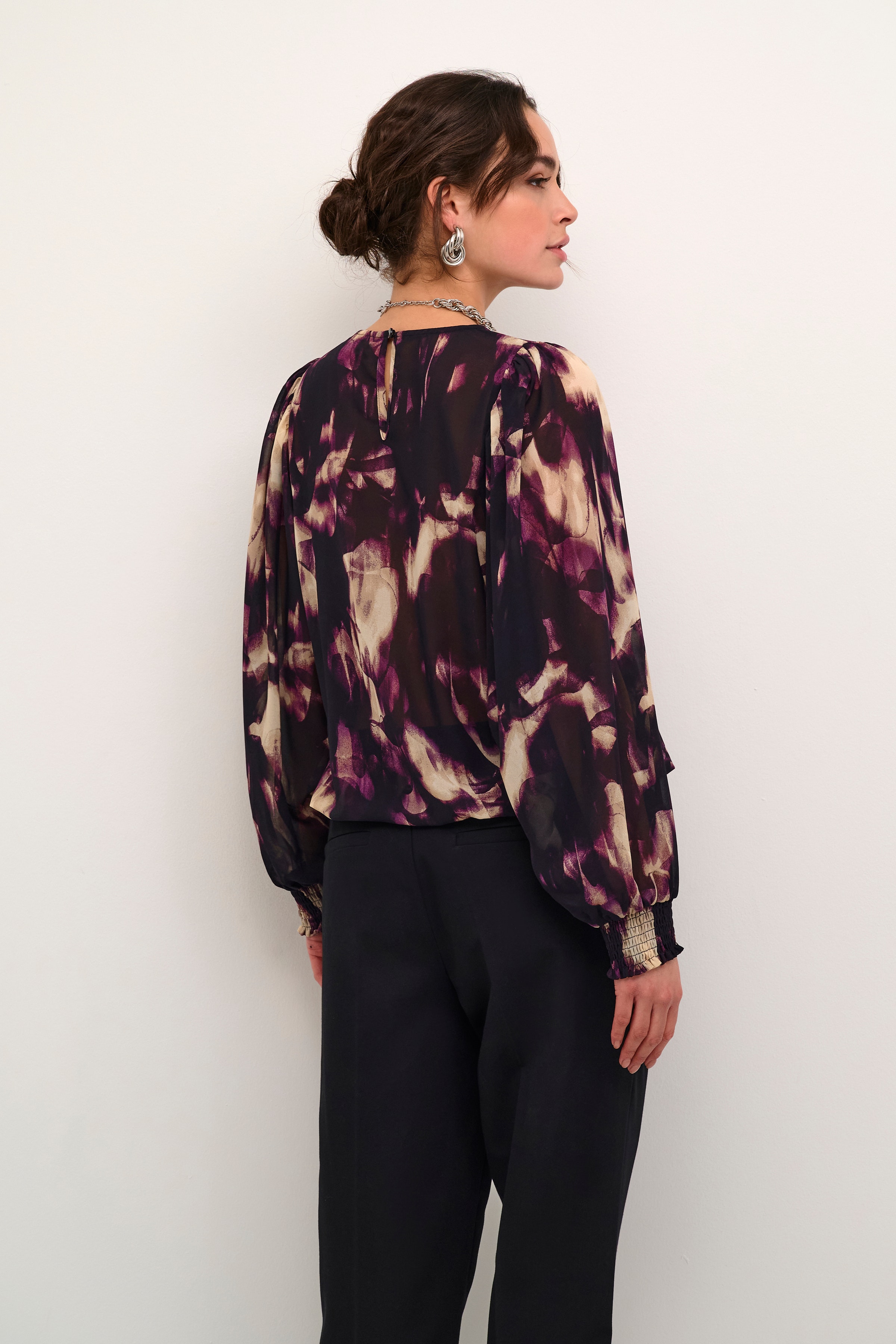 KAaska Blouse LOOKBOOK BACK 10509238-106600