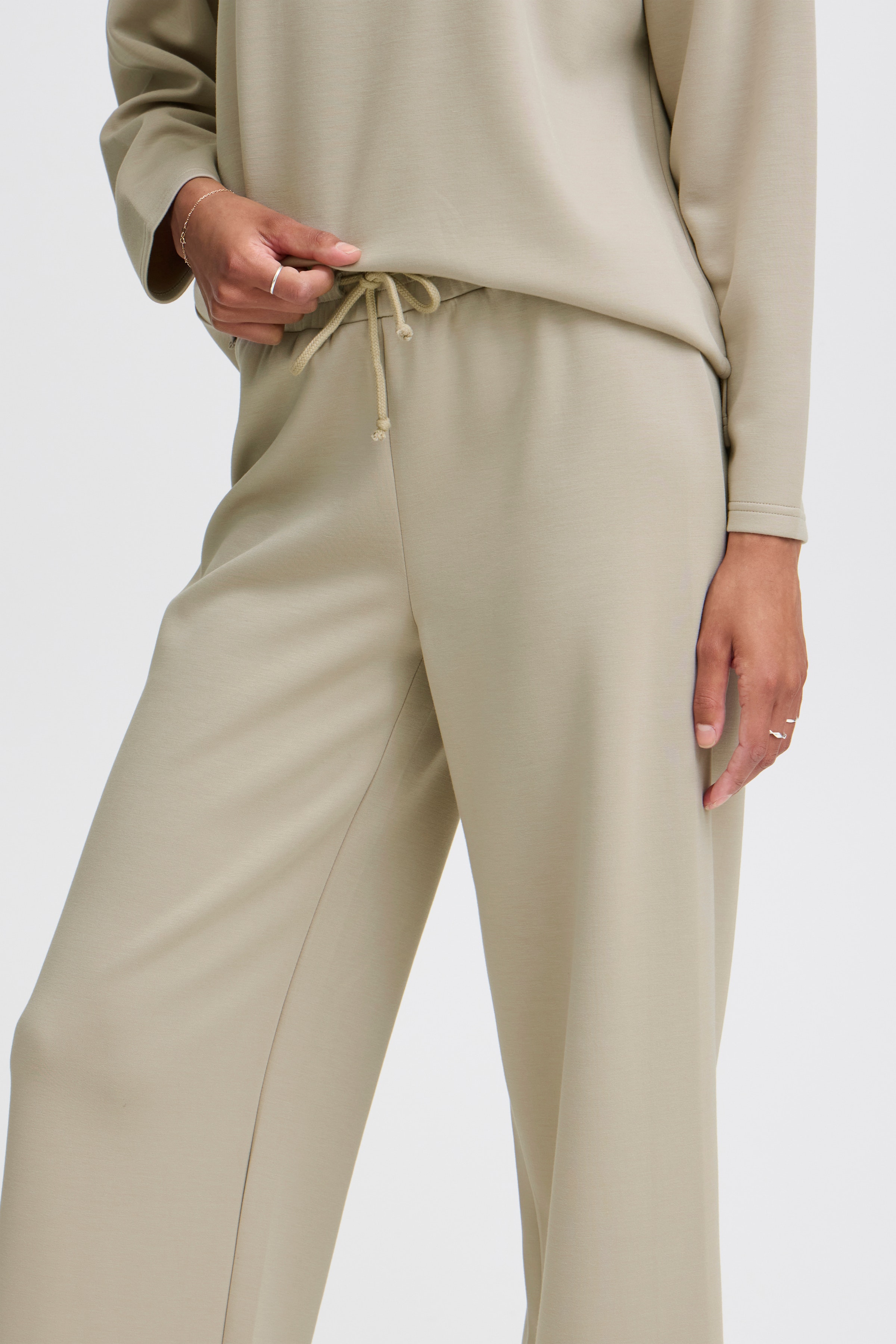 BYPUSTI Broek LOOKBOOK DETAIL 20815708-161305