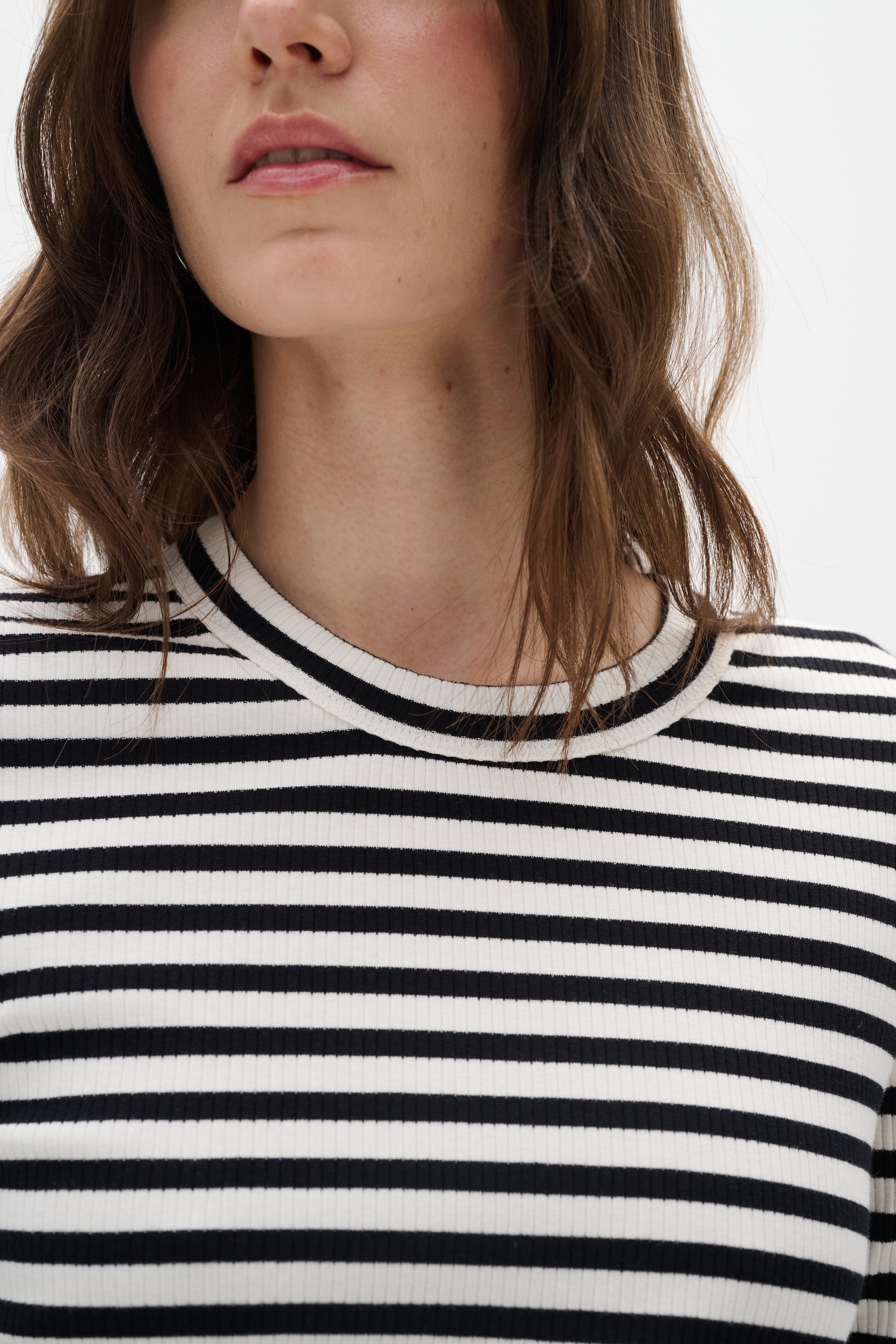 DagnaIW Striped T-shirt LOOKBOOK FRONT 30107269-301284