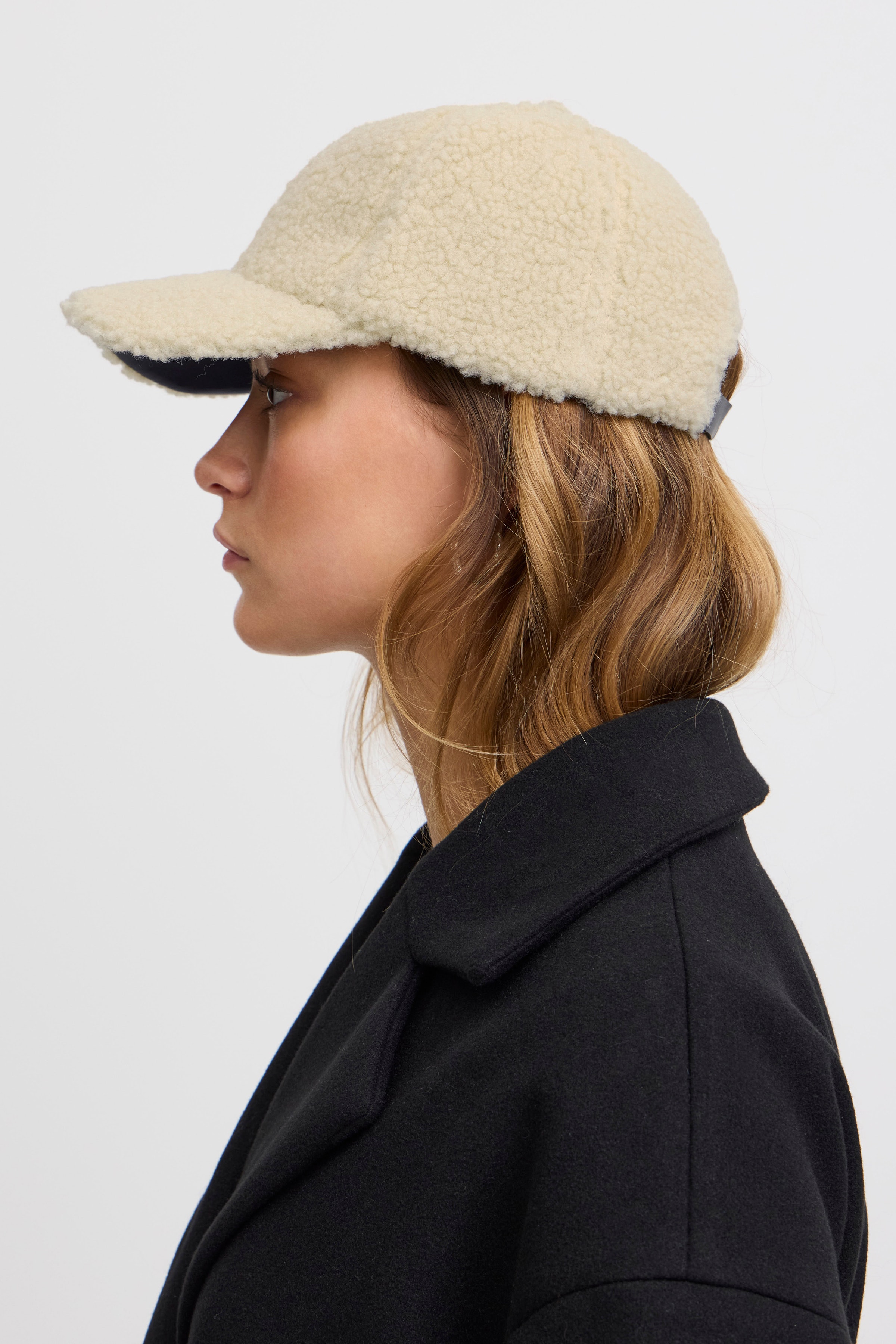 IANADINE Hue LOOKBOOK FRONT 20121533-151308