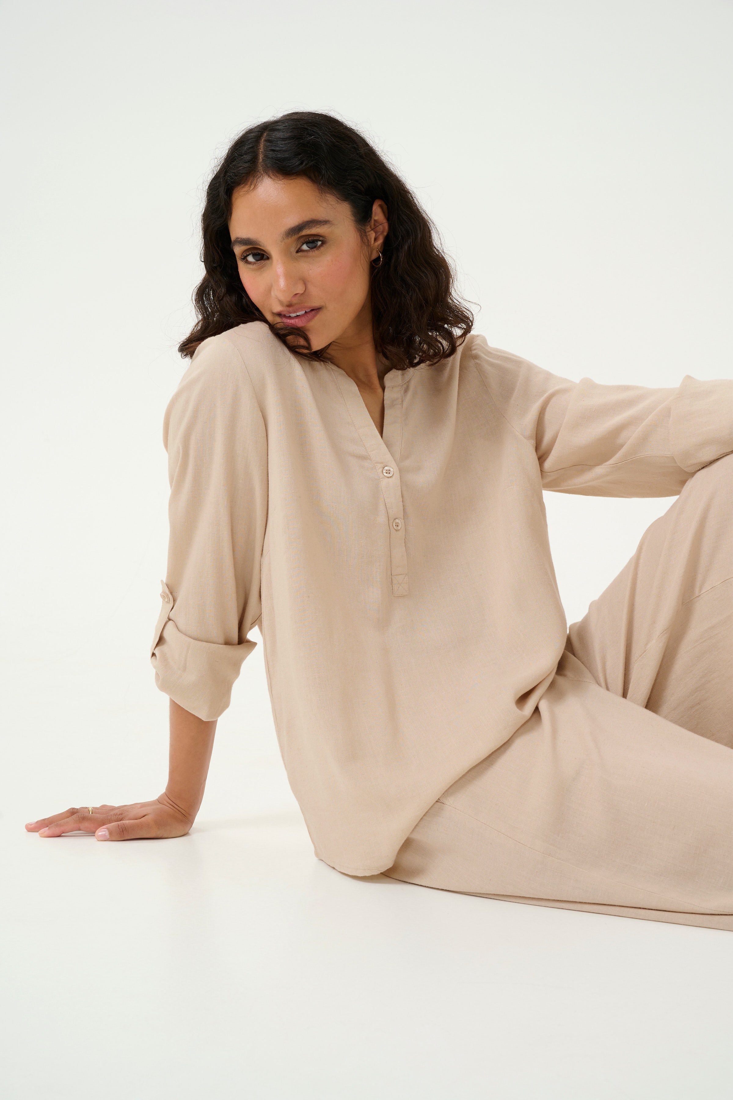 KAmilia Lin bluse LOOKBOOK DETAIL 10508313-151305