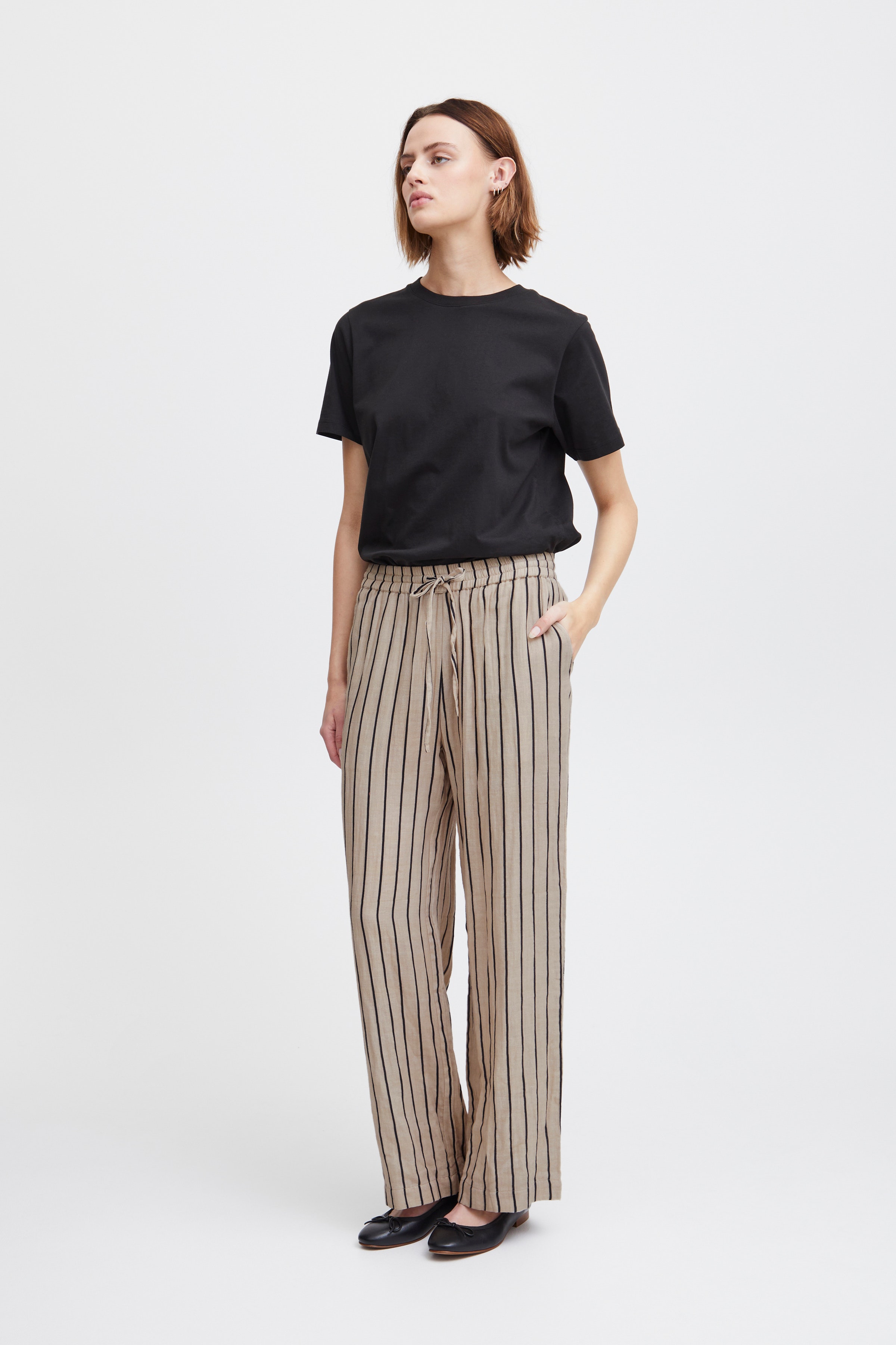 IAFOXA Trousers LOOKBOOK FRONT 20121645-202985