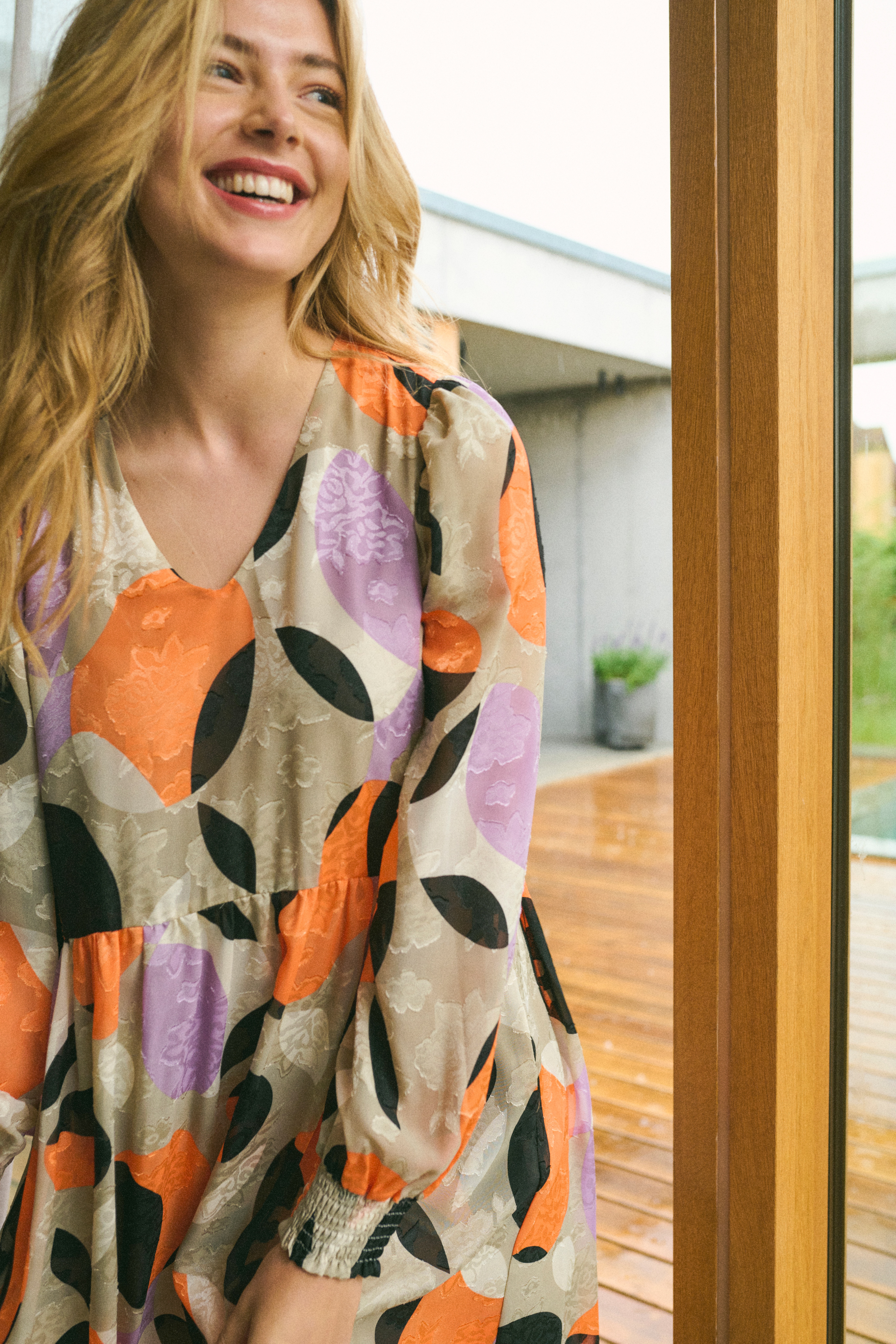 KAassia Robe LOCATION NONE 10507282-103968