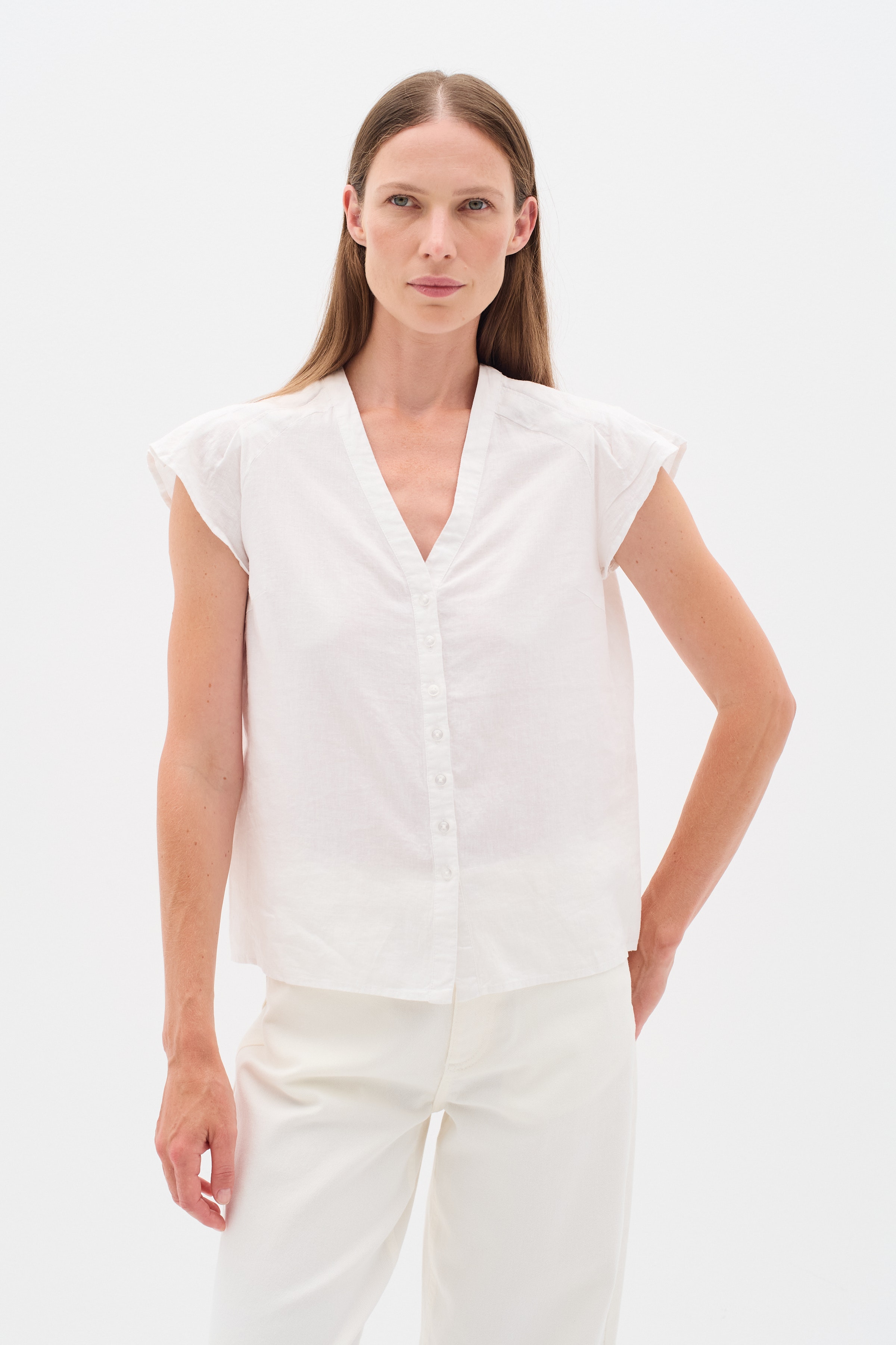 FaridaIW Linne Top LOOKBOOK FRONT 30110435-300001