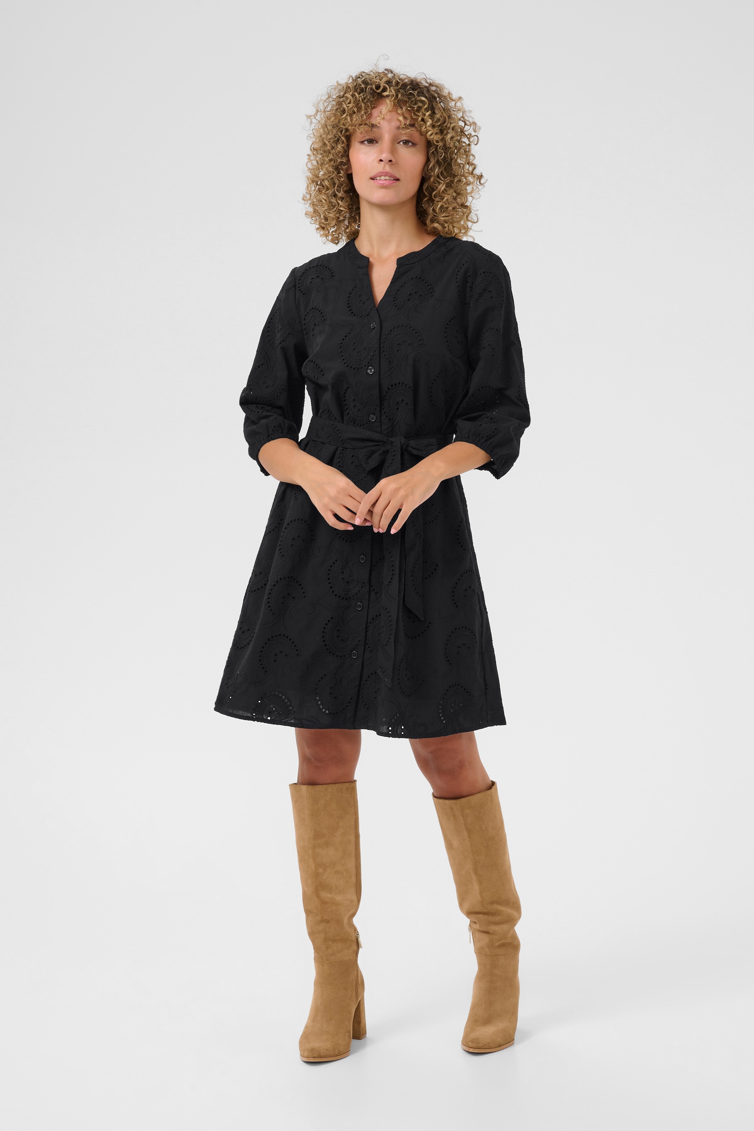 CRDelia Robe LOOKBOOK FRONT 10613325-100120