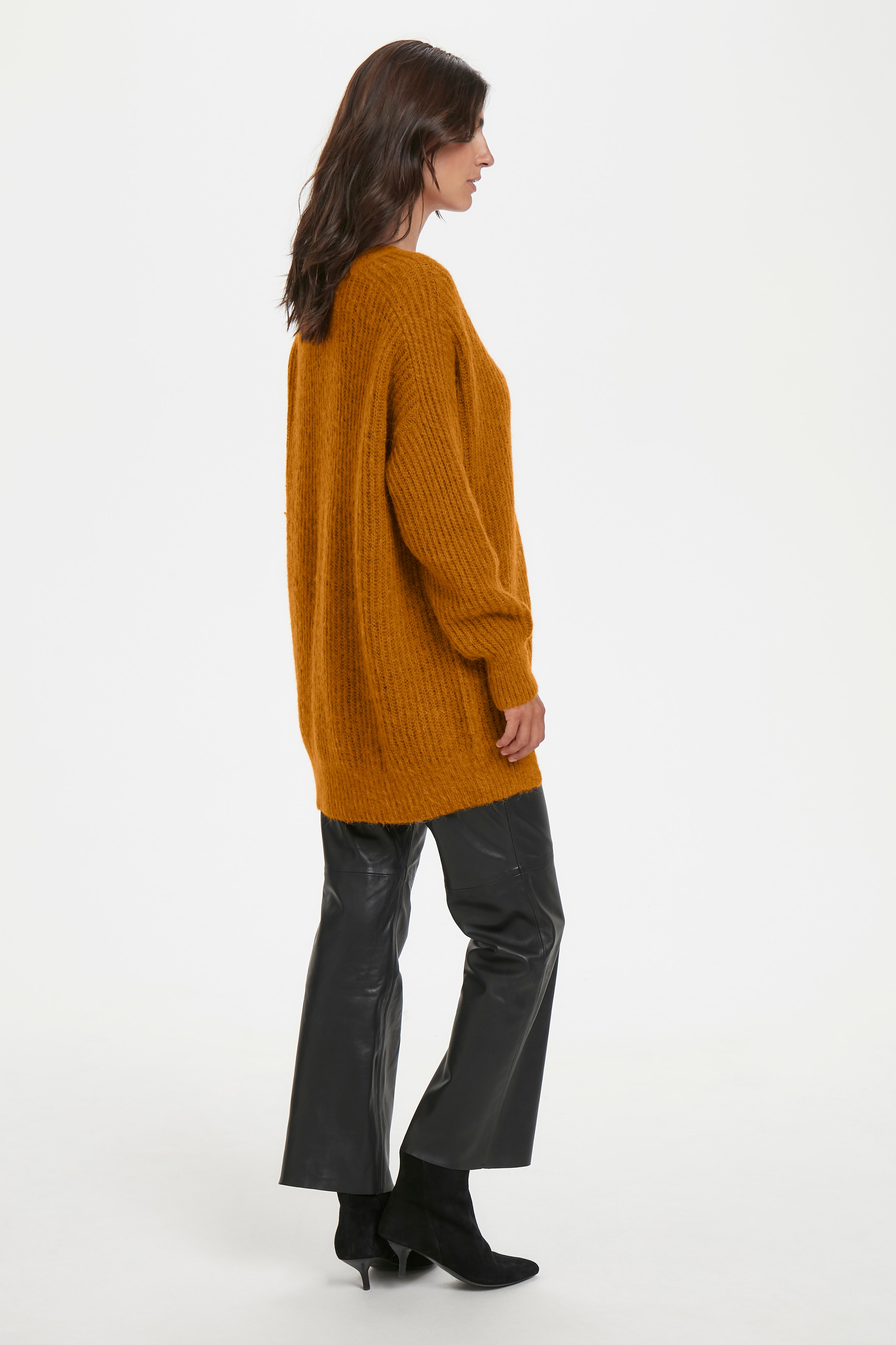 AggiePW Cardigan LOOKBOOK BACK 30304865-33152