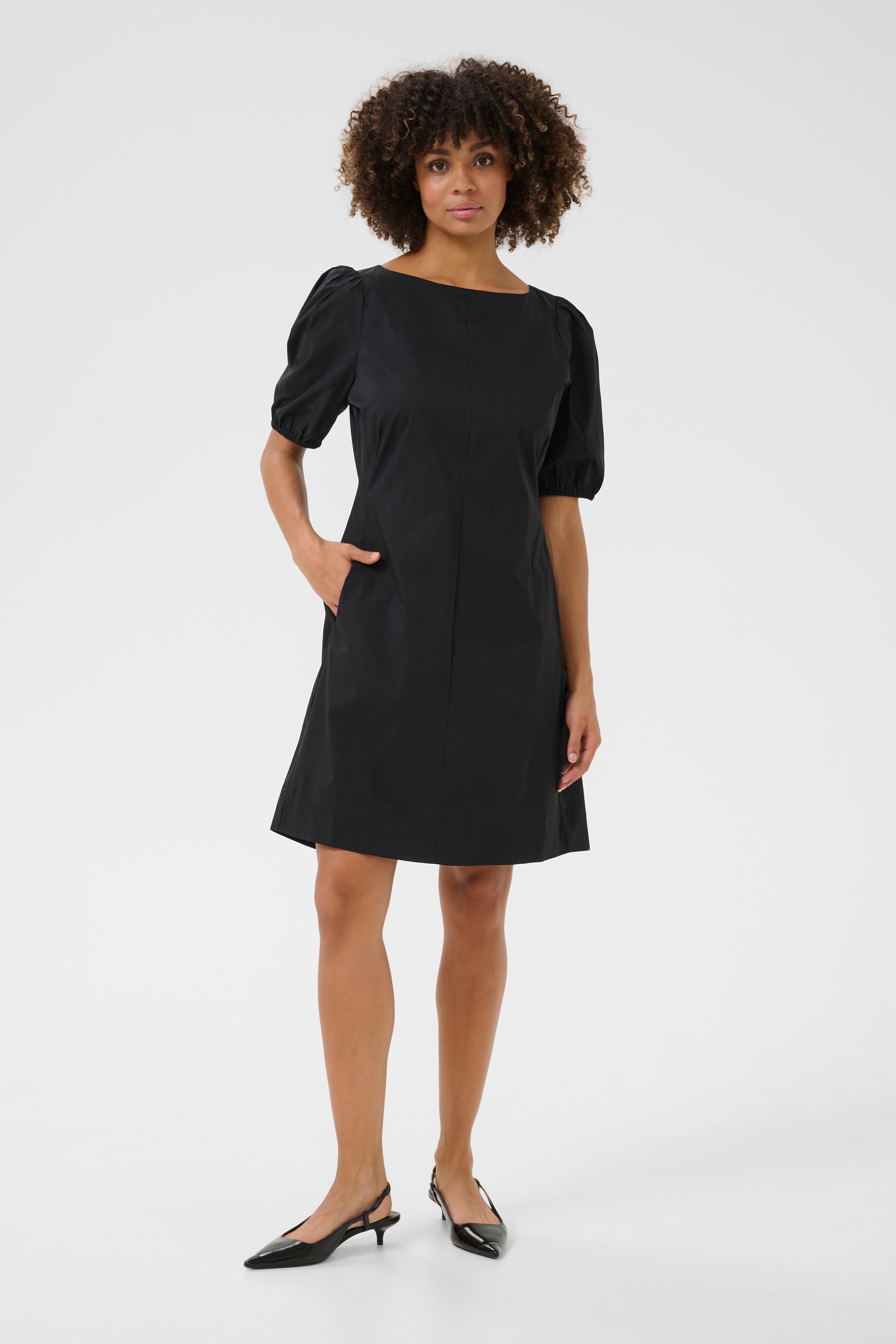 CUnovi Dress LOOKBOOK FRONT 50111902-500012