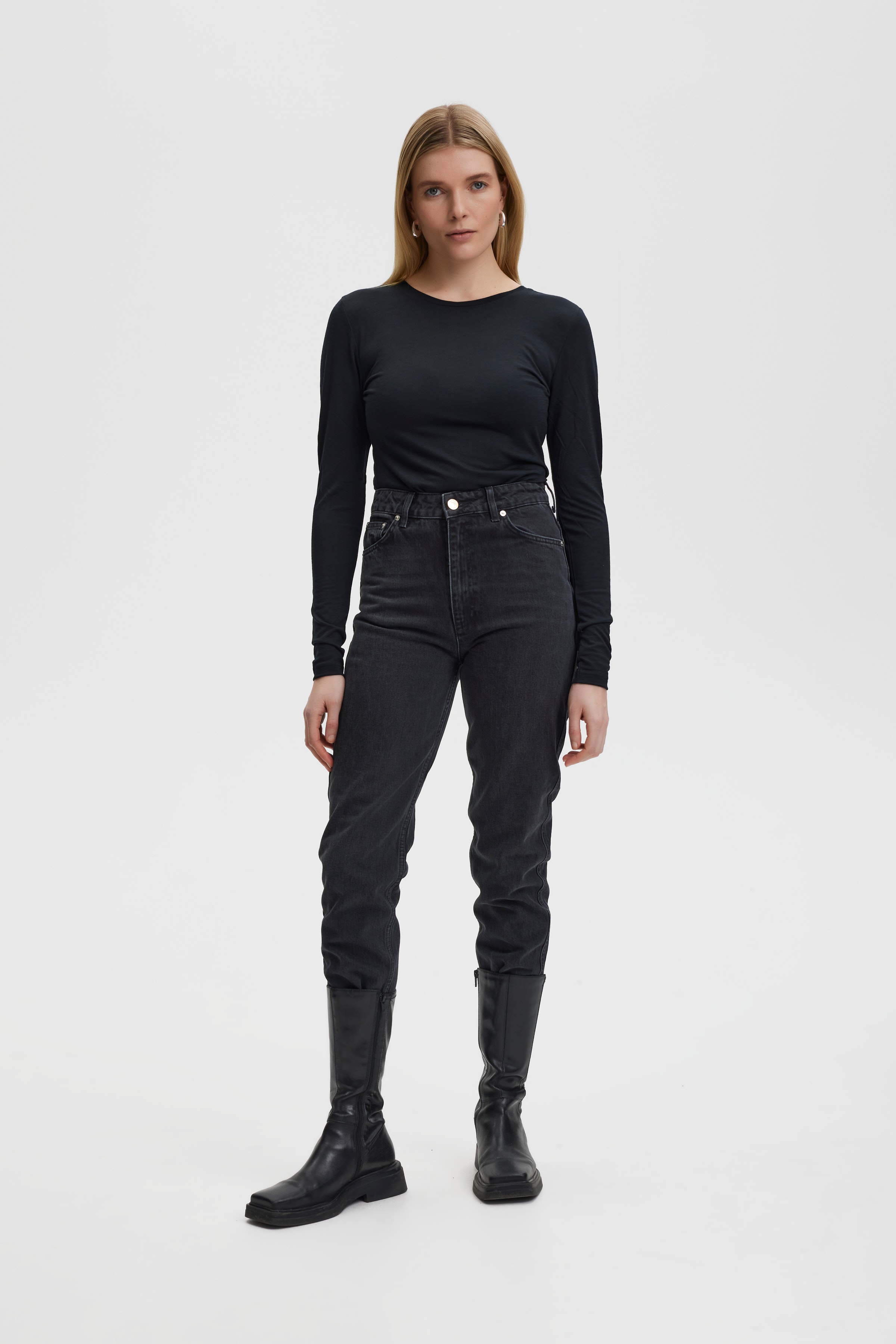 SividaGZ T-shirt LOOKBOOK FRONT 10905441-100017