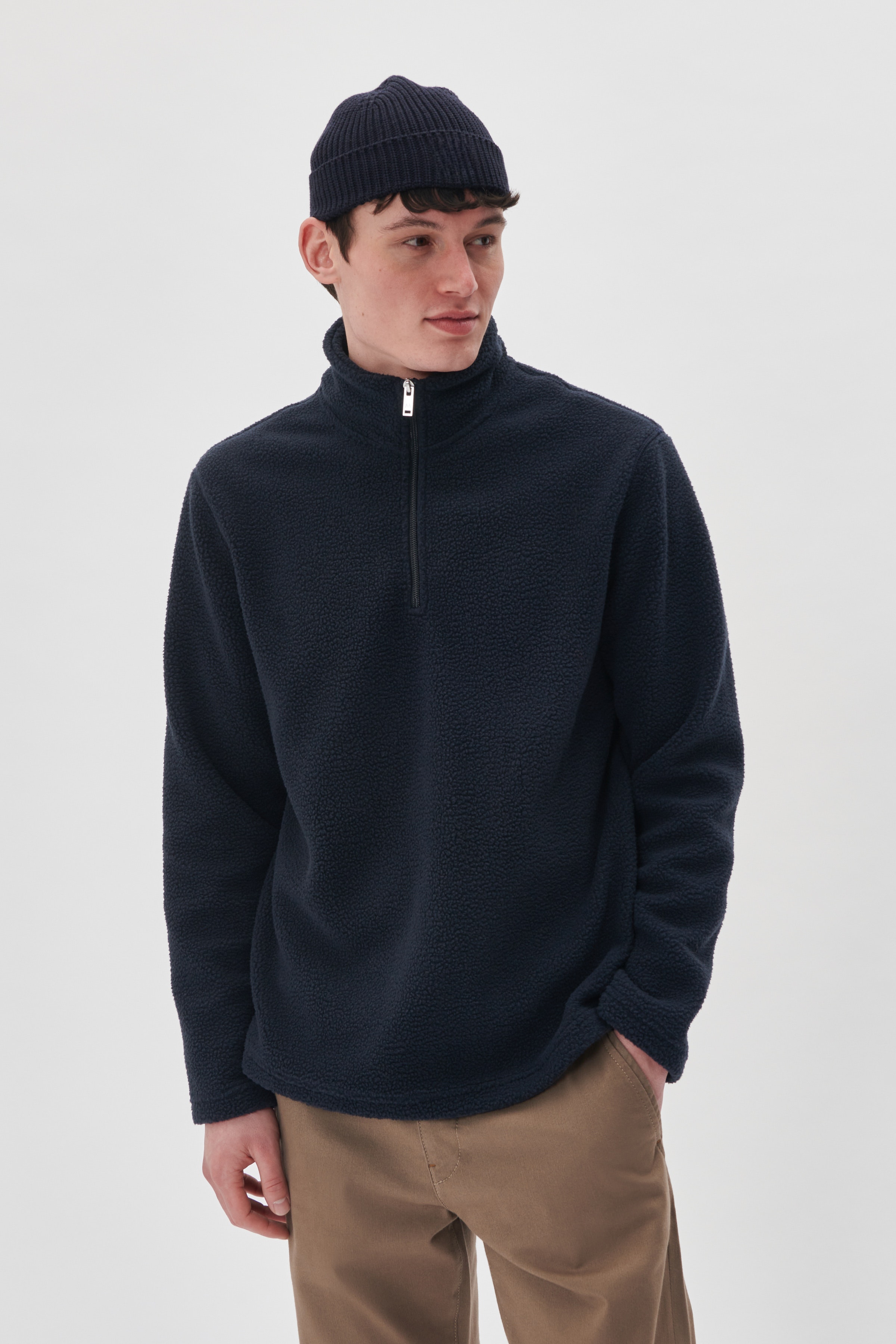 MAkade Fleece Pullover LOOKBOOK FRONT 30207624-194011